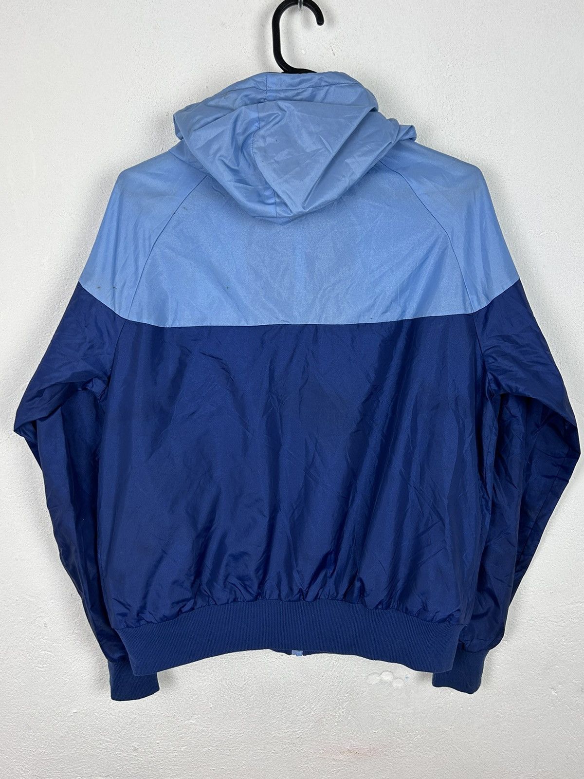 Nike 80s Vintage Nike Lightweight Zipped Distressed Jacket Size US M / EU 48-50 / 2 - 6 Thumbnail