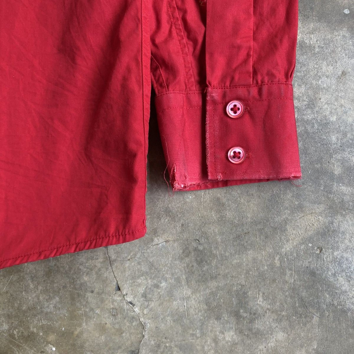 Balmain 🇫🇷 Balmain Paris Red Button Down “B” Patch Logo Luxury Size US M / EU 48-50 / 2 - 12 Thumbnail