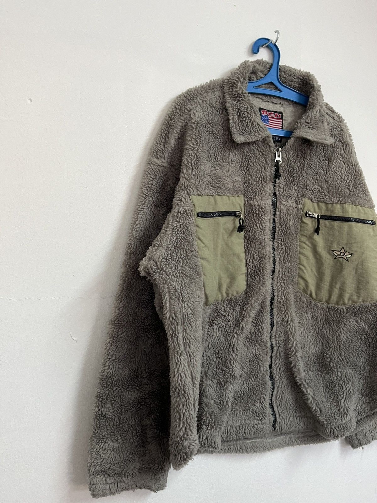 Outdoor Research 💥TRUE Vintage MADE IN USA DrillSKATEBOARD Deep Pile Fleece Size US L / EU 52-54 / 3 - 2 Thumbnail