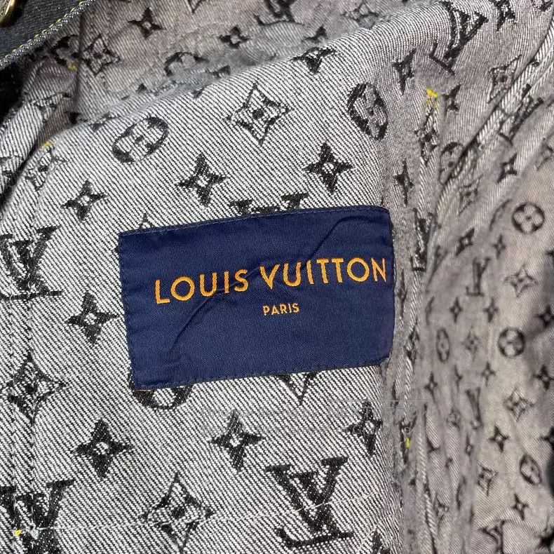Louis Vuitton Louis Vuitton Nigo Full Print Patchwork Full Logo Black De Size US M / EU 48-50 / 2 - 9 Thumbnail