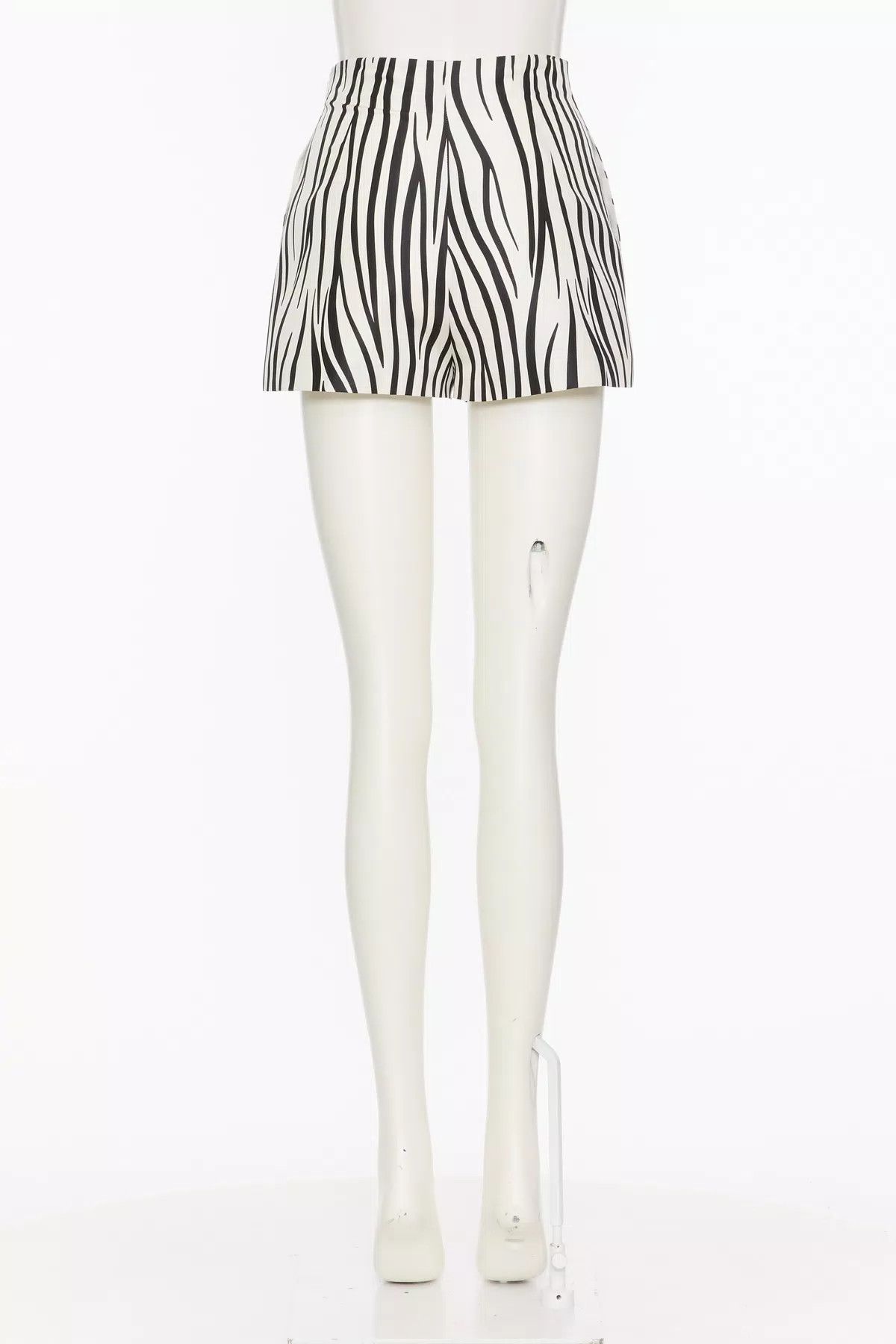 Valentino o1s1wg110925 Crepe Couture Shorts 1966 Print in Black Size 30" / US 8 / IT 44 - 3 Thumbnail