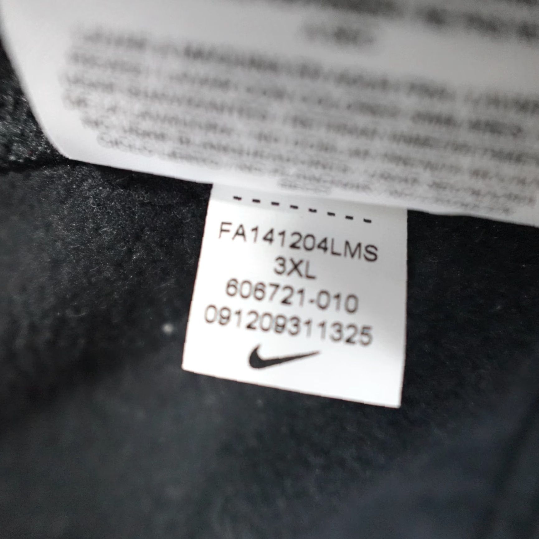 Nike VINTAGE Nike Full Zip Hoodie 3XL Black Satin Polyester Therma-Fit Football Men Hoodie mens Football 3XL Black Nike Hoodie Therma-Fit Full Zip Size US XXL / EU 58 / 5 - 4 Thumbnail