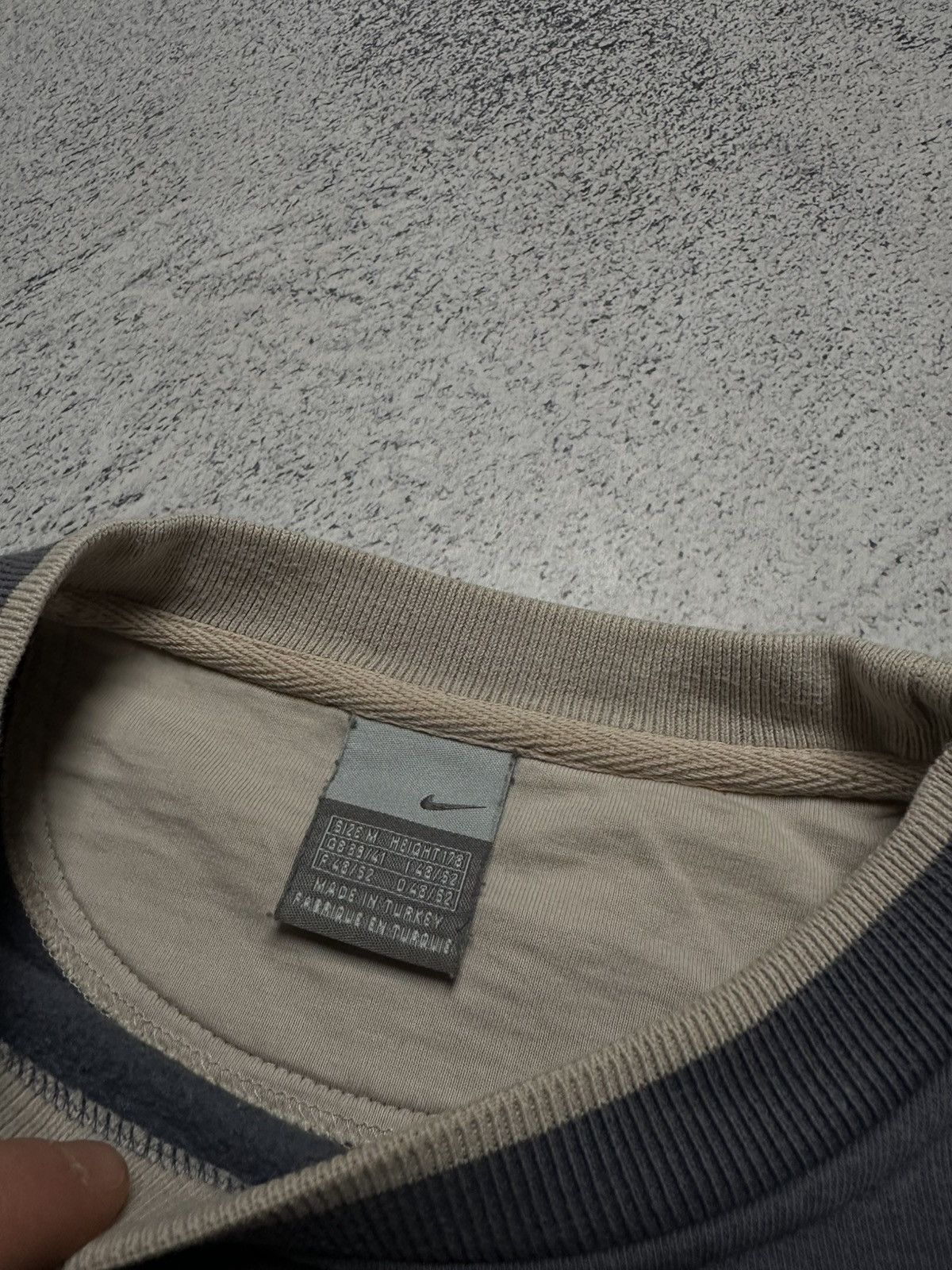 Nike Vintage Nike Big Logo Sweatshirt Mens Size M Gray Size US M / EU 48-50 / 2 - 9 Thumbnail