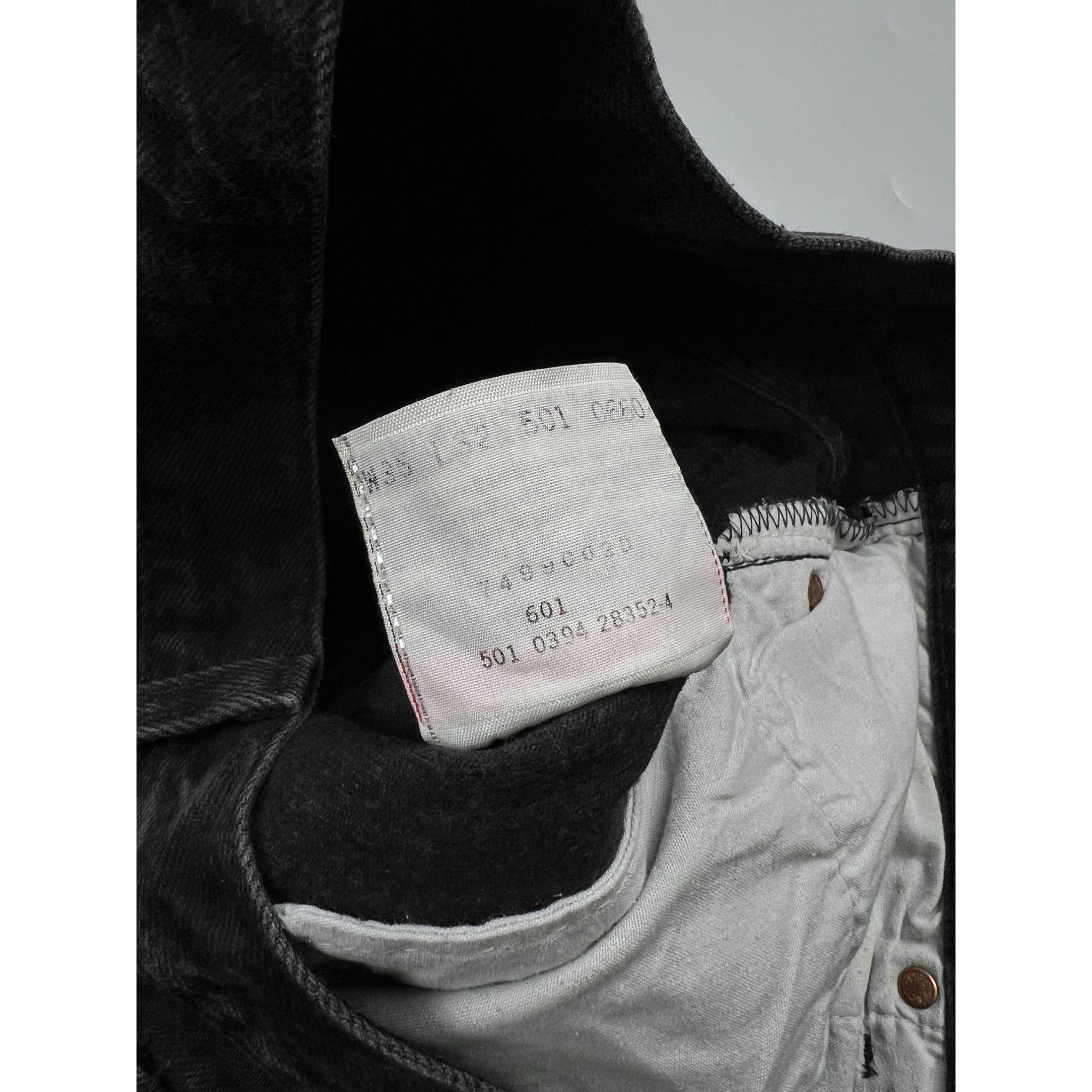 Levi's Levi’s 501 Made in USA Stonewashed Denim Jeans (Y0939) Size US 35 - 7 Thumbnail