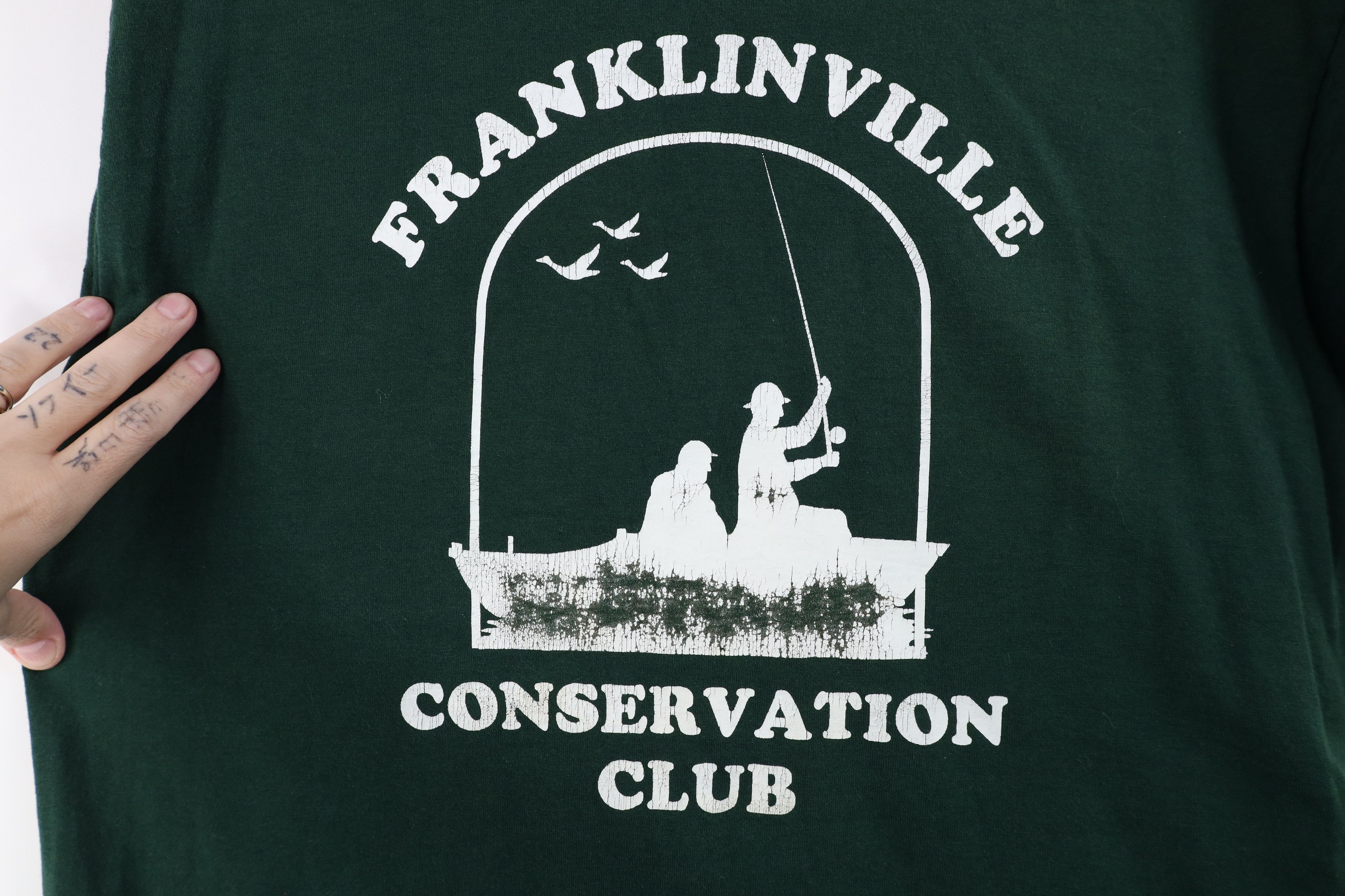 Vintage Vintage 90s Streetwear Conservation Club T-Shirt USA Size US L / EU 52-54 / 3 - 4 Thumbnail