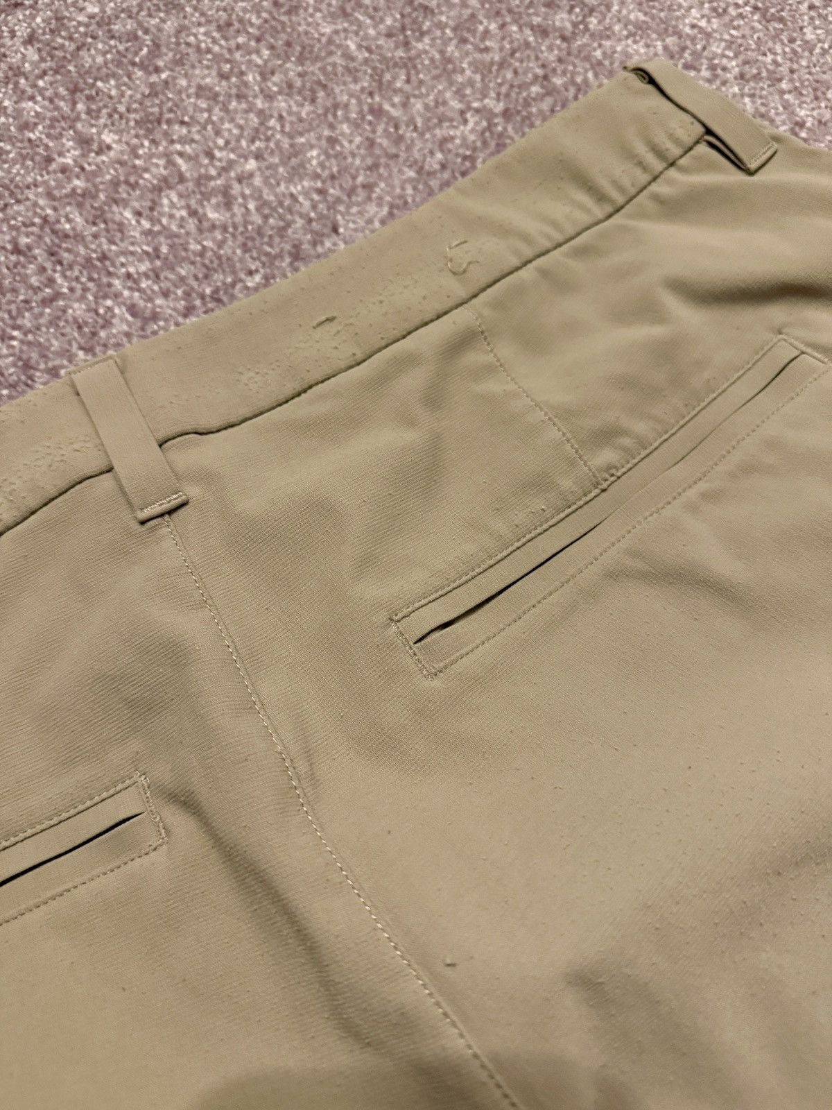 Lululemon Lululemon Chino Khaki Pants (33) Size US 33 - 9 Thumbnail