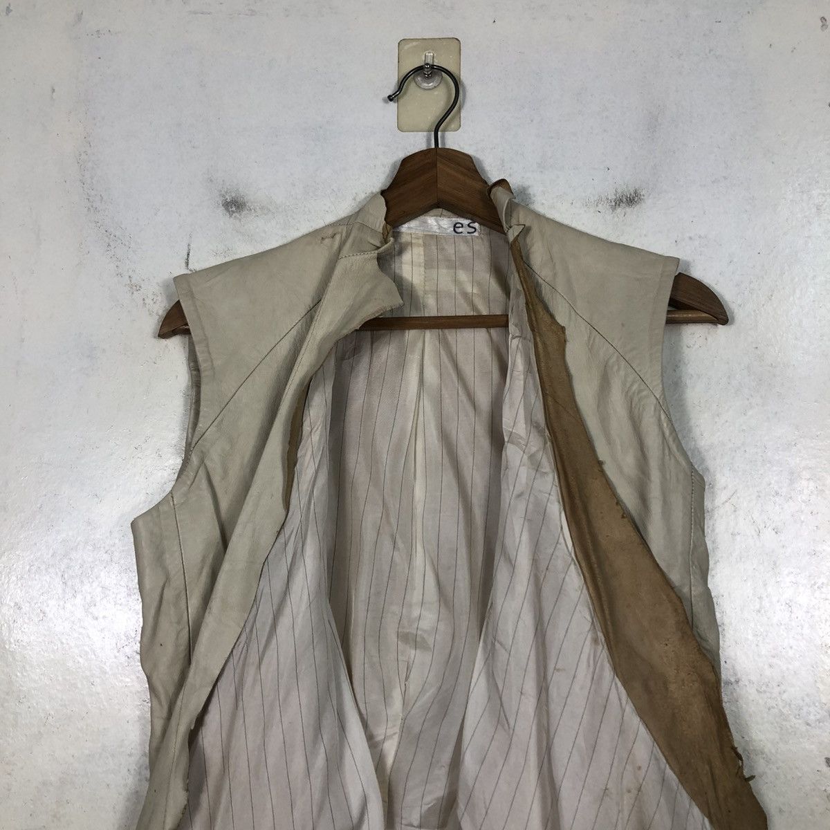 Japanese Brand Distressed Punk Vest Leather Biker Es Sadaharu Hoshino Size US M / EU 48-50 / 2 - 17 Thumbnail