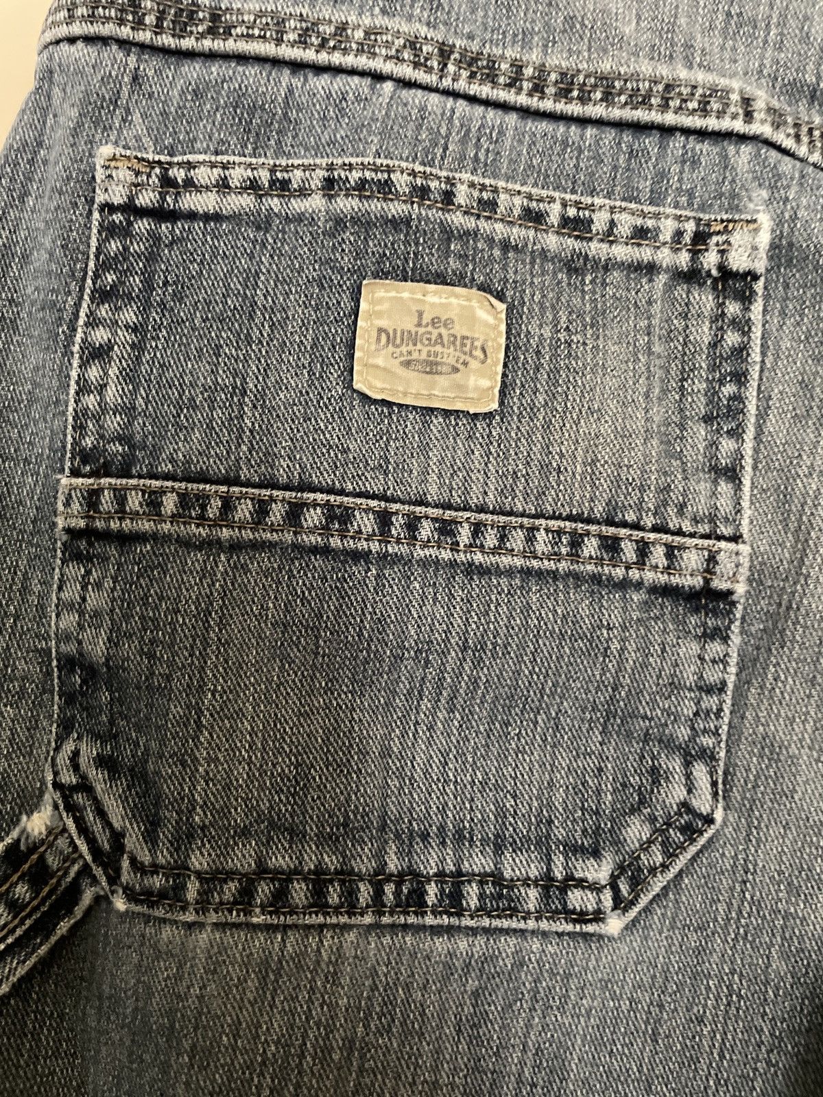 Lee × Vintage Lee Dungarees Blue Jean Denim Carpenter Shorts Jorts 33” 🔥👀 Size US 33 - 14 Thumbnail