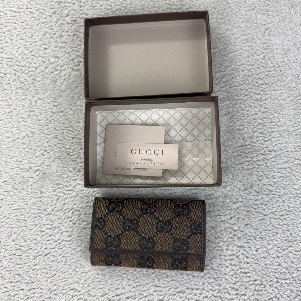 Gucci Gucci Authentic GG Canvas Brown 6-ring Key Case W/Box NS120 Size ONE SIZE - 1 Thumbnail