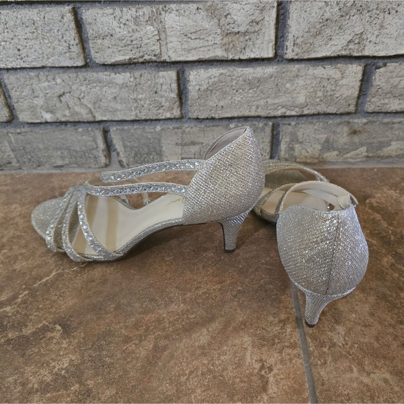 Other Gold | AMELIA GRACE | Calina Kitten Heels Size US 9 / IT 39 - 3 Thumbnail