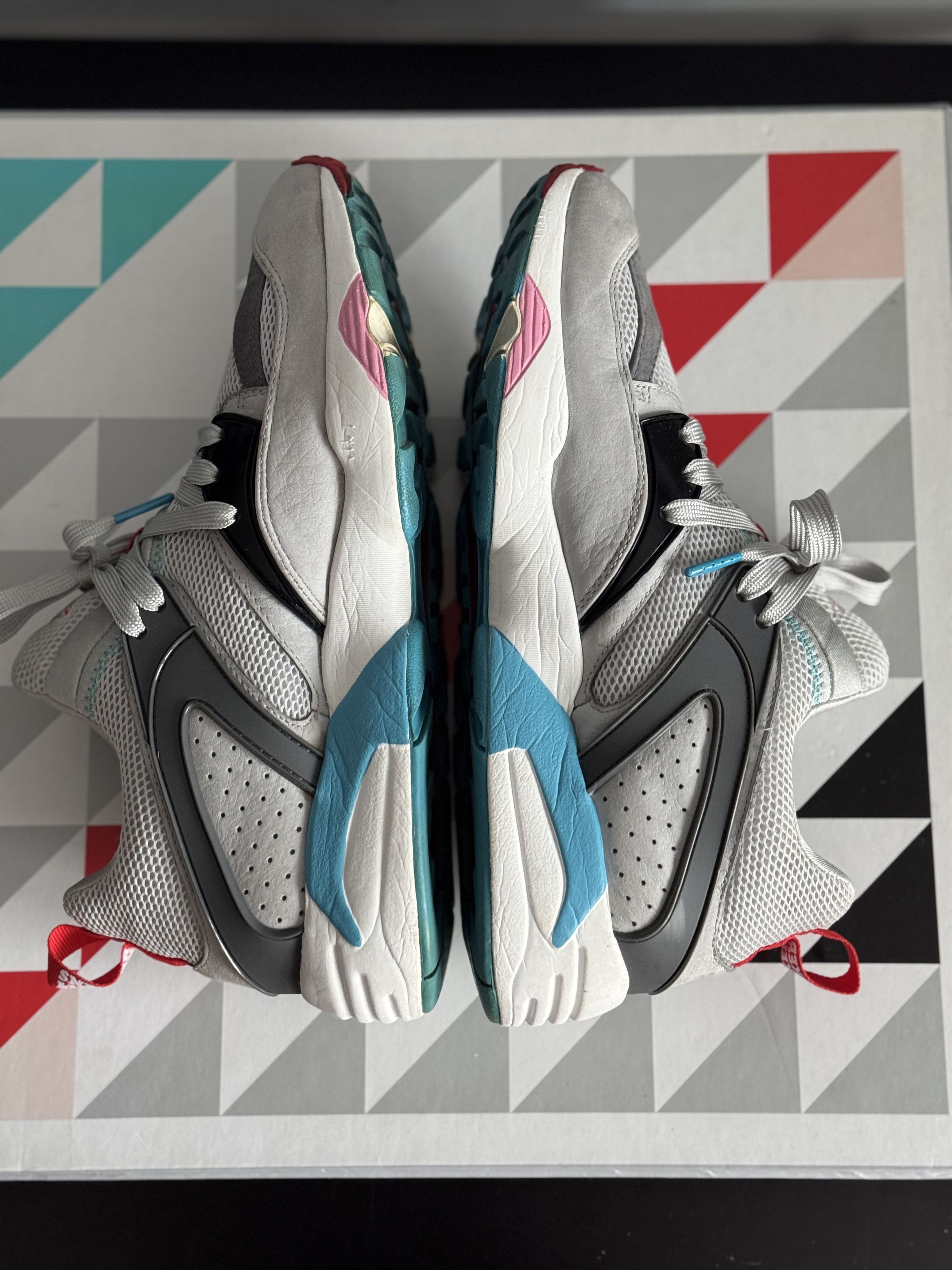 Puma Sneaker Freaker x Puma Blaze of Glory Great White Grey kith Size US 10 / EU 43 - 6 Thumbnail