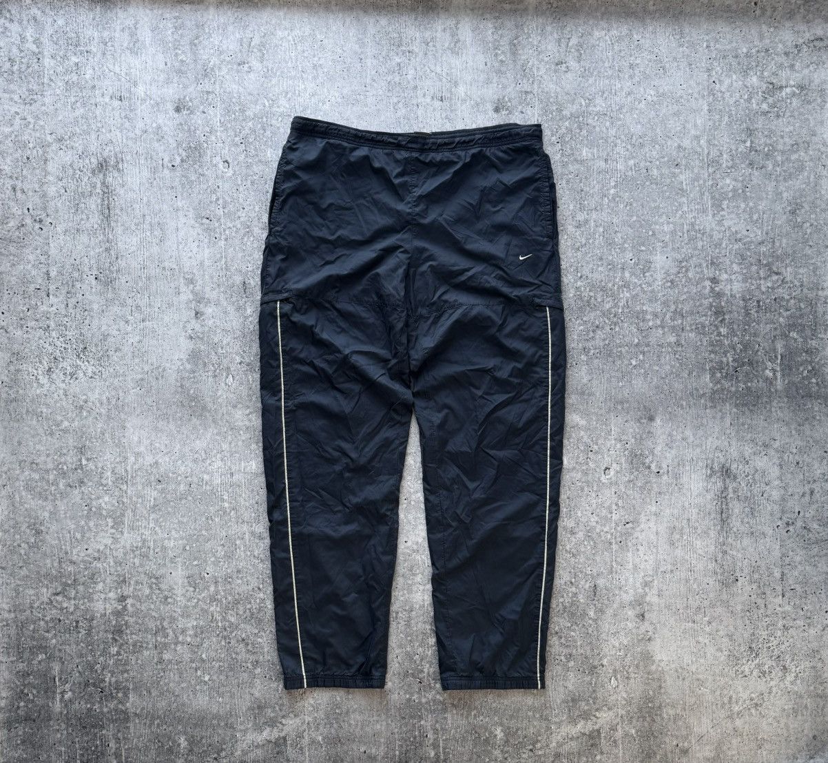 Nike Nike vintage nylon pants drill y2k Size US 36 / EU 52 - 1 Thumbnail