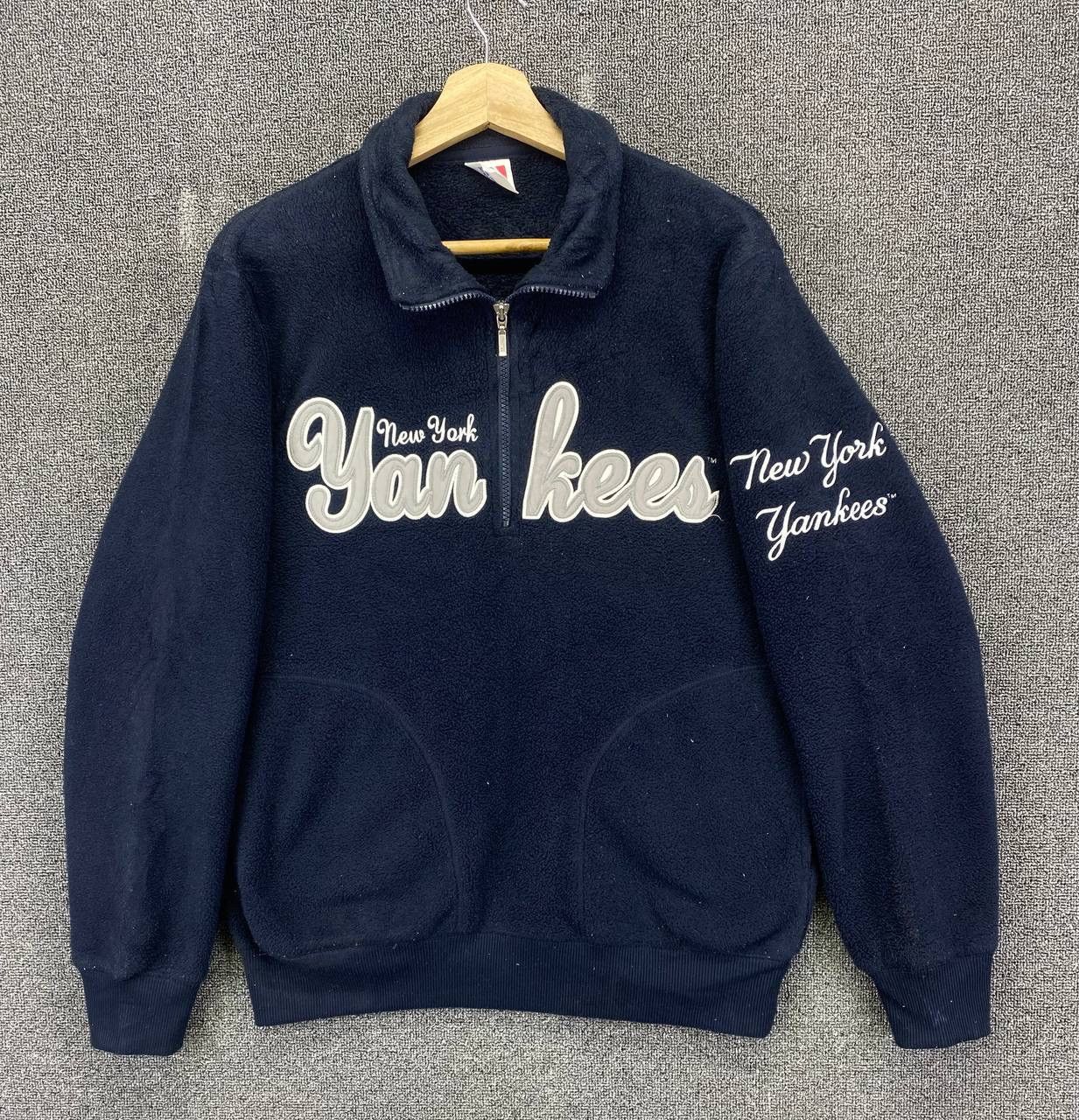 Vintage MLB Yankees New York x Uniqlo Fleece Sweatshirt