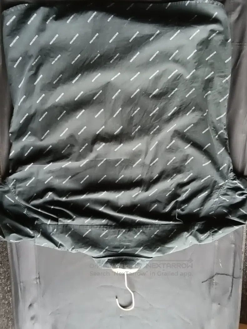 Balenciaga Balenciaga size 37 Logo all-over printed single-breasted c Size US M / EU 48-50 / 2 - 5 Thumbnail