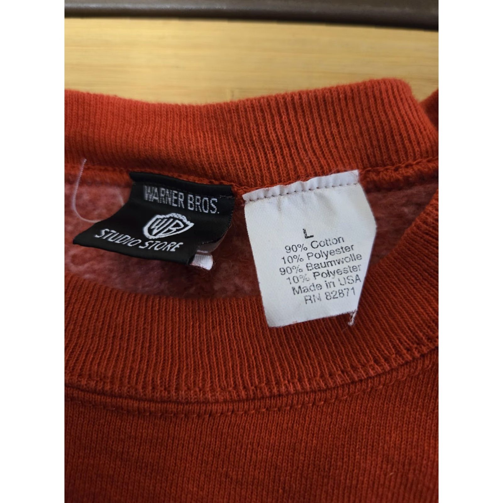 Vintage VINTAGE Looney Tunes Sweatshirt Mens Large Red Warner Bros Studio Store 90s USA Size US L / EU 52-54 / 3 - 5 Thumbnail