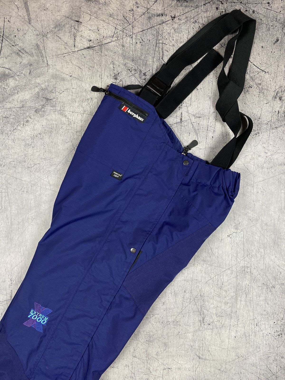 Berghaus Vintage Berghaus Extreme 7000 Gore Tex Ski Pants Size US 31 - 17 Thumbnail