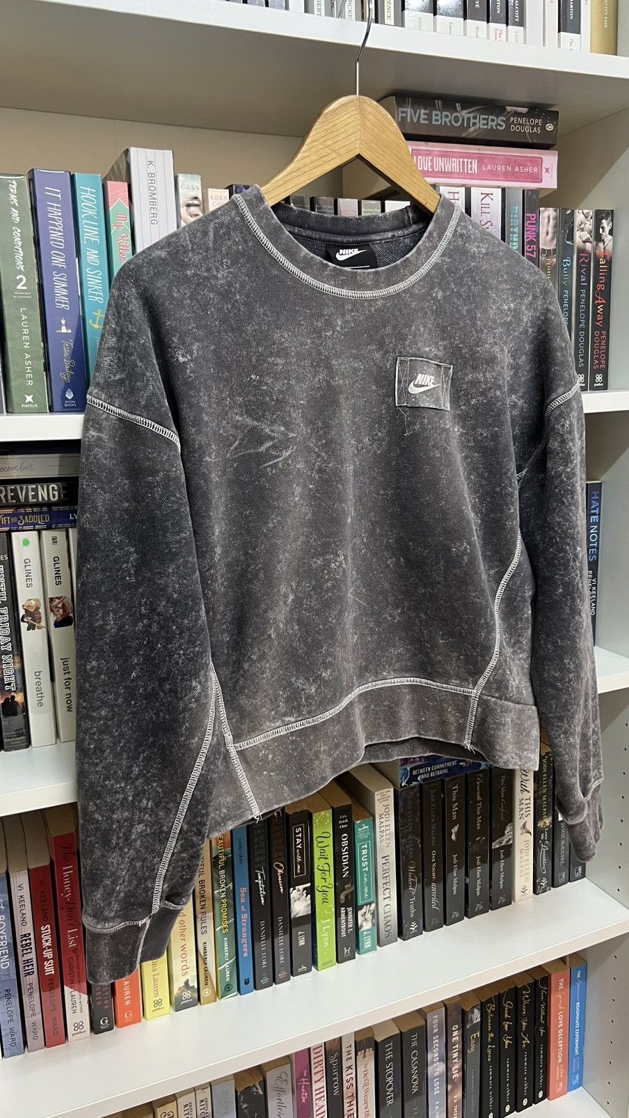 Nike Nike Swoosh Acid Wash Cropped Jumper Size US M / EU 48-50 / 2 - 3 Thumbnail