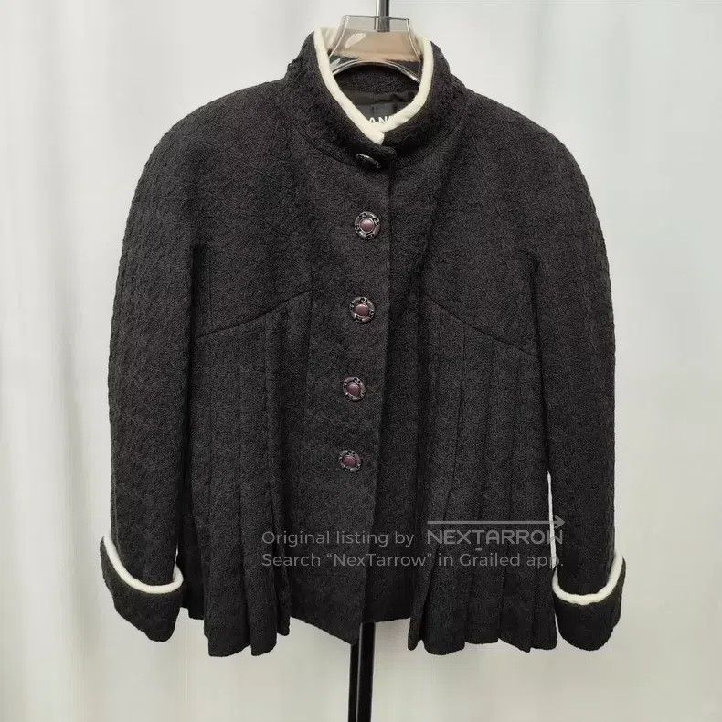 Chanel Chanel Black coat with doll's collar Size XS / US 0-2 / IT 36-38 - 1 Thumbnail