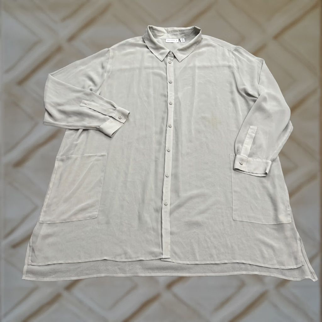 Vintage VINTAGE: Susan Graver Shirt Womens Plus 28W Long Sleeve Button-Up Tunic Pockets Beige Size 4XL / US 24-26 - 1 Thumbnail