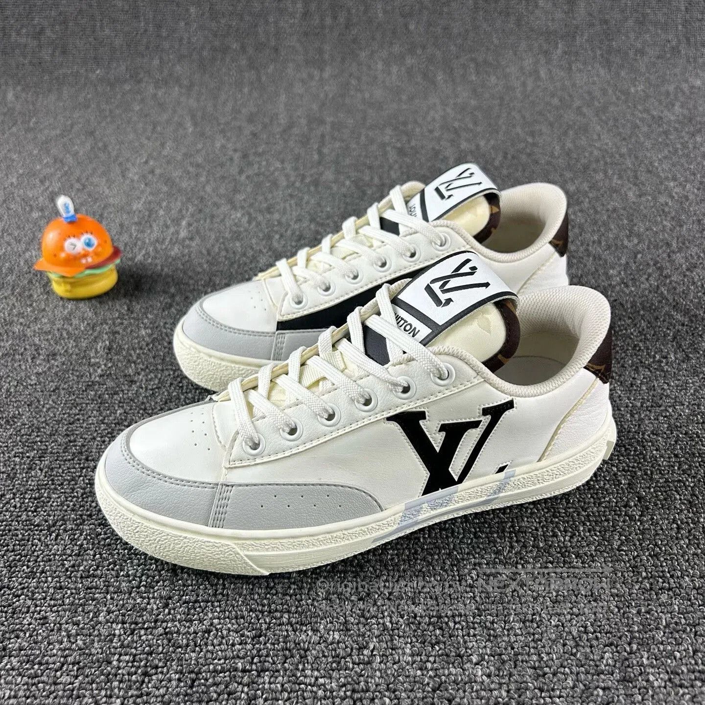 Louis Vuitton Louis Vuitton White Misaligned Sneakers Size 35. Size US 5 / IT 35 - 1 Thumbnail