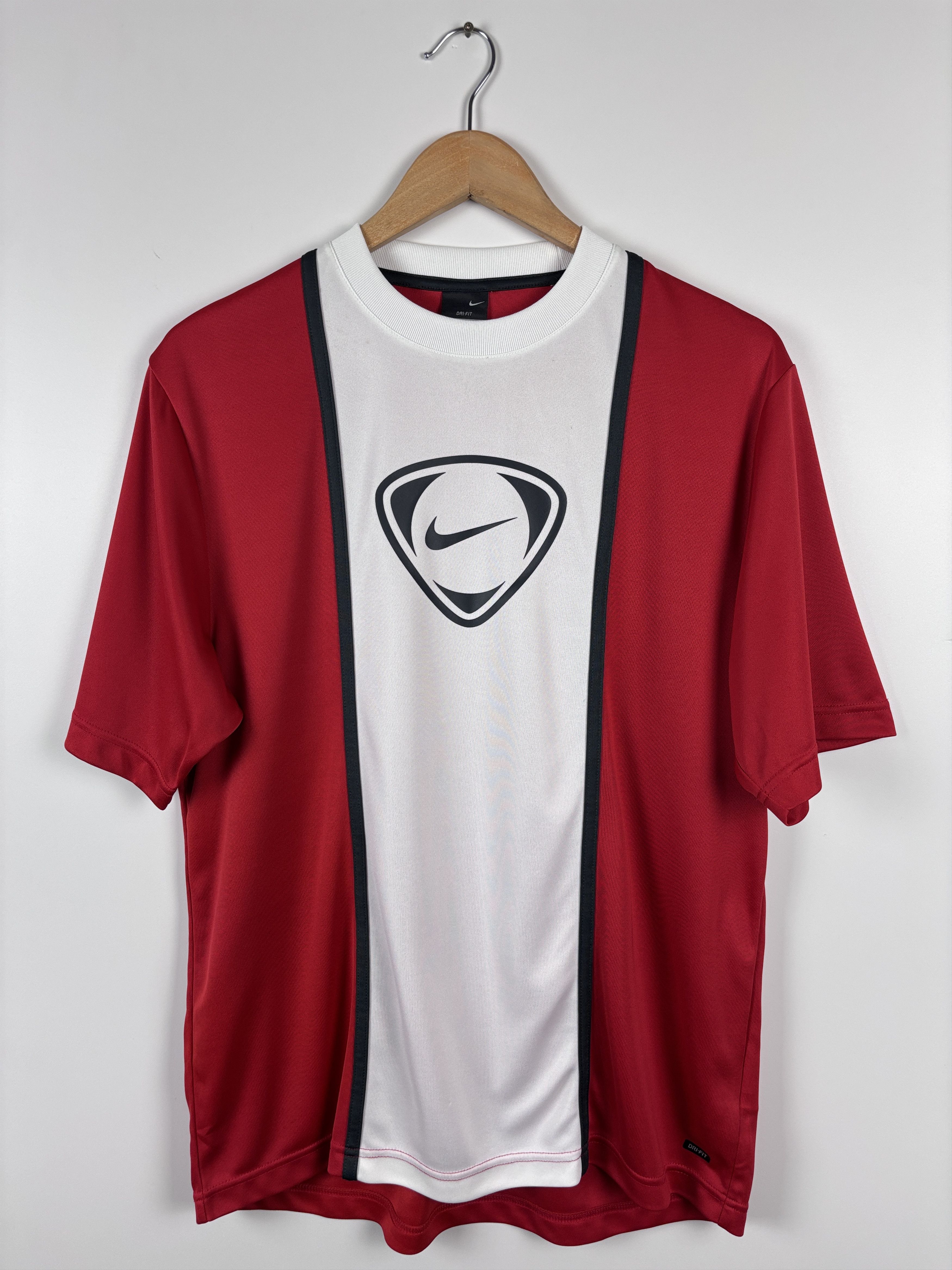 Nike × Vintage Vintage Nike Tiempo Football Soccer Jersey Big Logo Size M Size US M / EU 48-50 / 2 - 1 Thumbnail