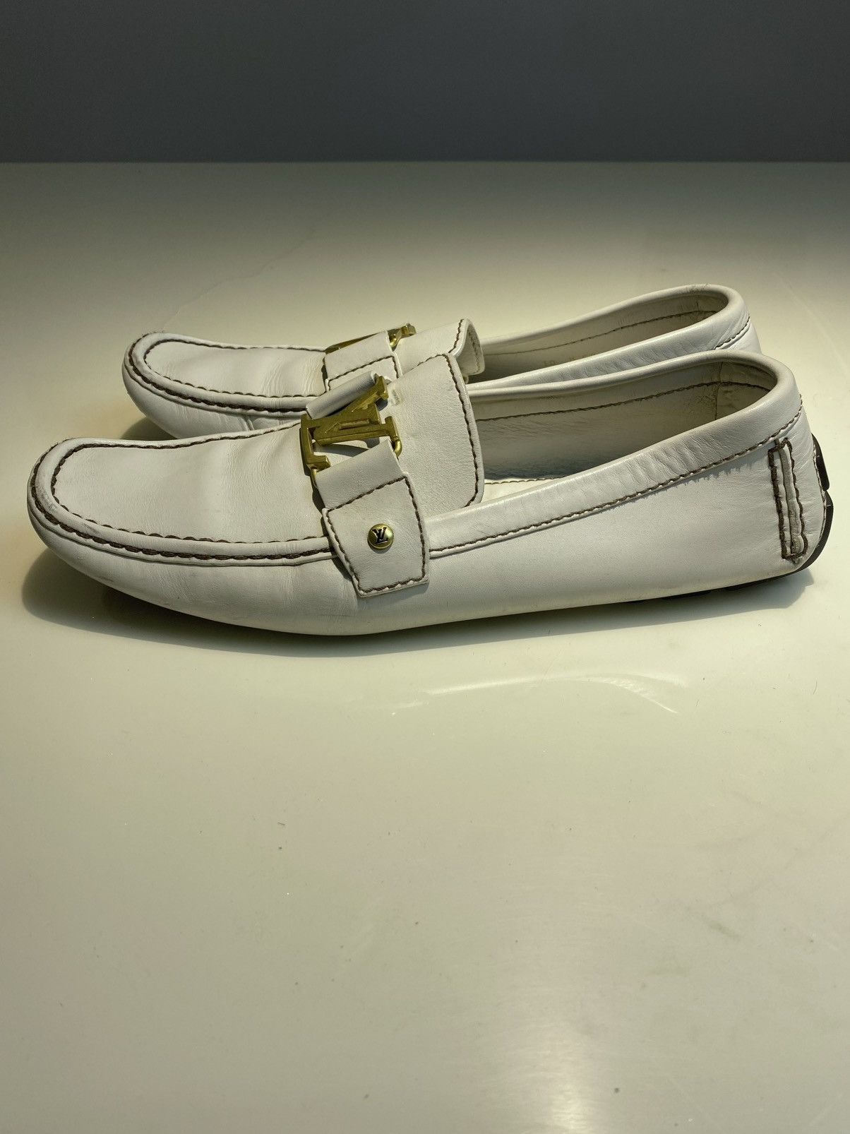 Louis Vuitton Monte Carlo LV Logo Moccasins White Leather Size US 11 / EU 44 - 4 Thumbnail