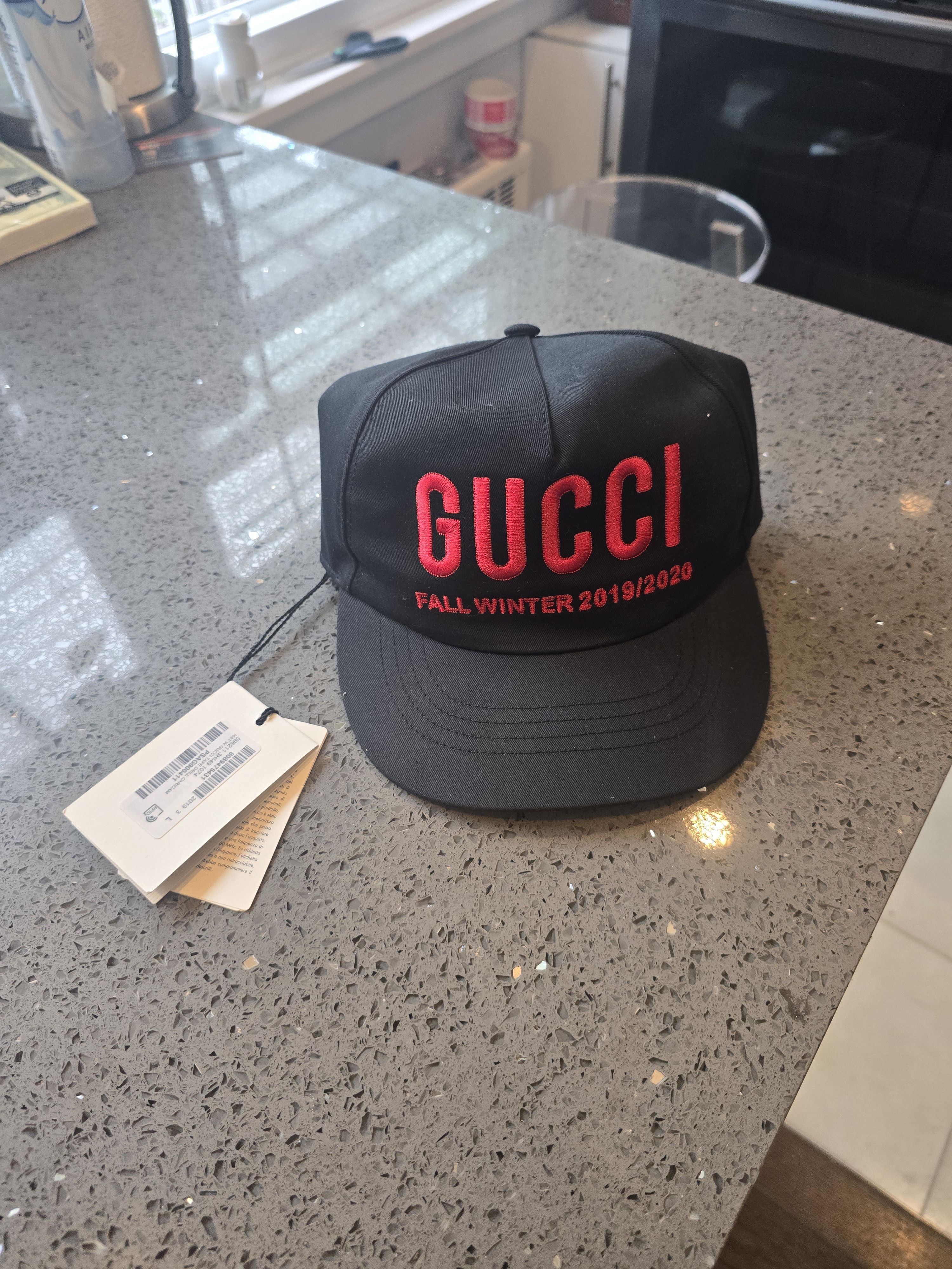 image of Gucci Baseball Cap Hat GG Fall Winter 2019 2020 Embroidered in Black Red, Men's