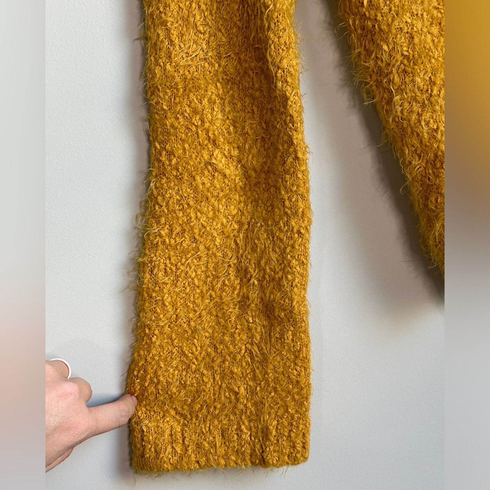 BB Dakota BB Dakota Debra Fuzzy Yellow Pullover Sweater Size Large Size L / US 10 / IT 46 - 6 Thumbnail