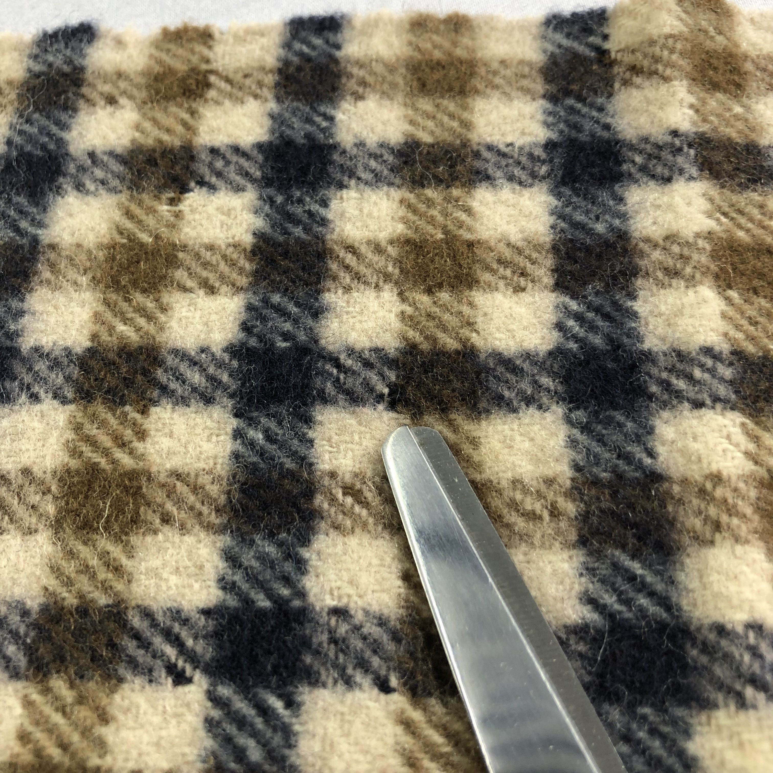 Aquascutum Aquascutum Gingham Wool Scarf Muffler Neckwear V2246 Size ONE SIZE - 17 Thumbnail