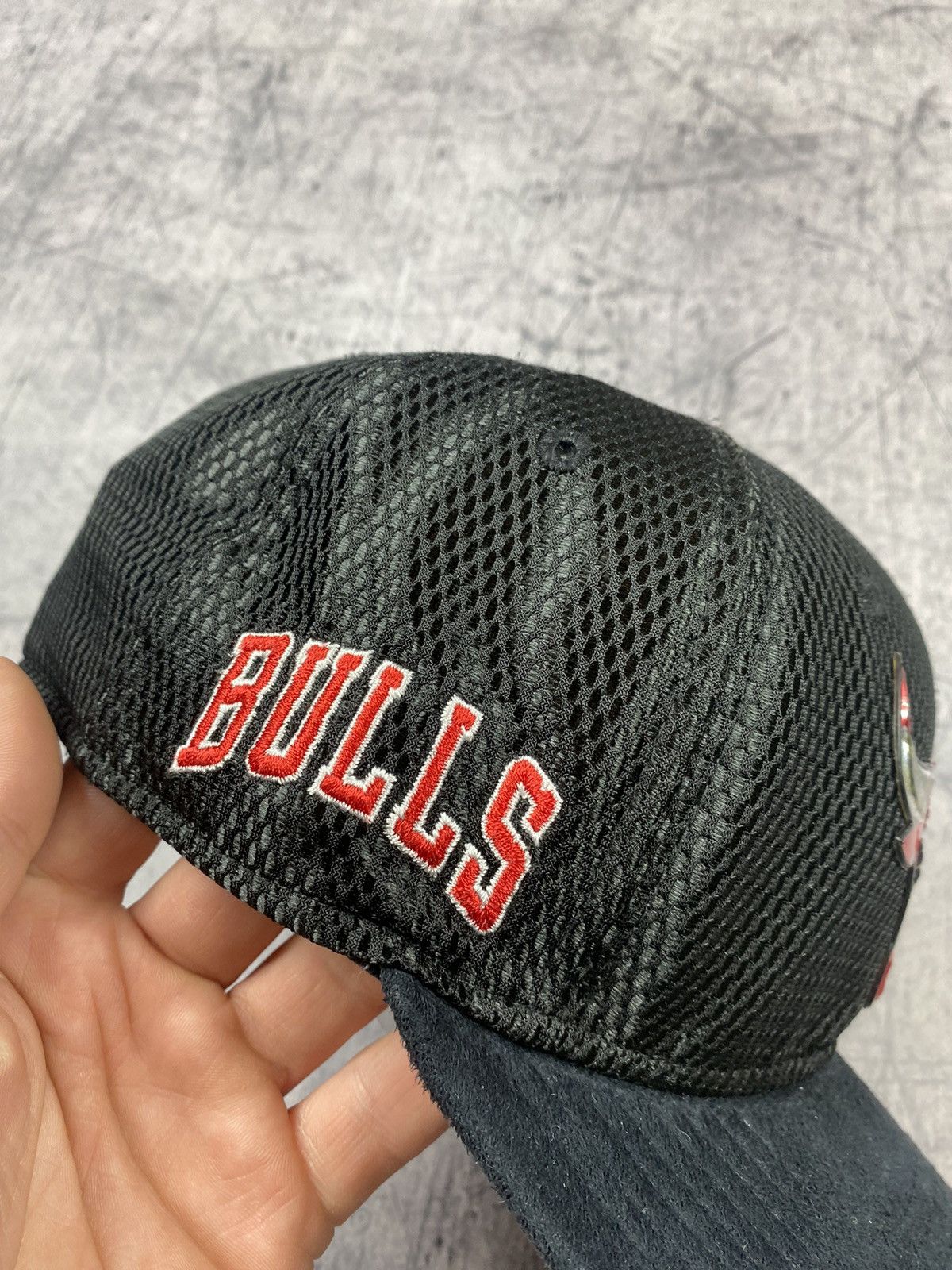 NBA × Vintage Vintage New Era Chicago Bulls NBA Basketball Cap Size ONE SIZE - 6 Thumbnail