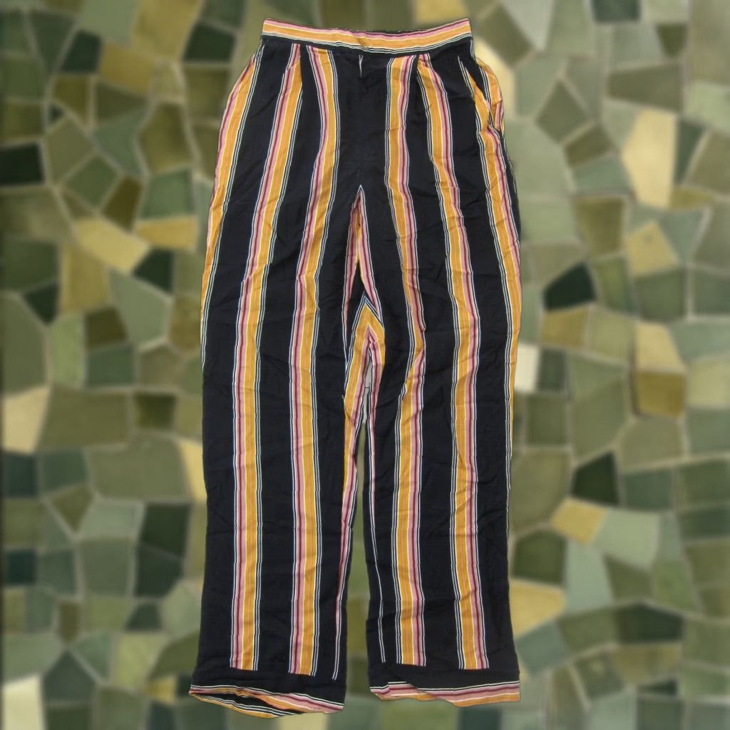Vintage NWT Band Of Gypsies Rayon Black Pink Yellow Stripe Pocket Wide Leg Chino Pant XS Womens Pant Wide Leg Chino Pocket Stripe Band Of Gypsies XS Black Size 26" / US 2 / IT 38 - 1 Thumbnail