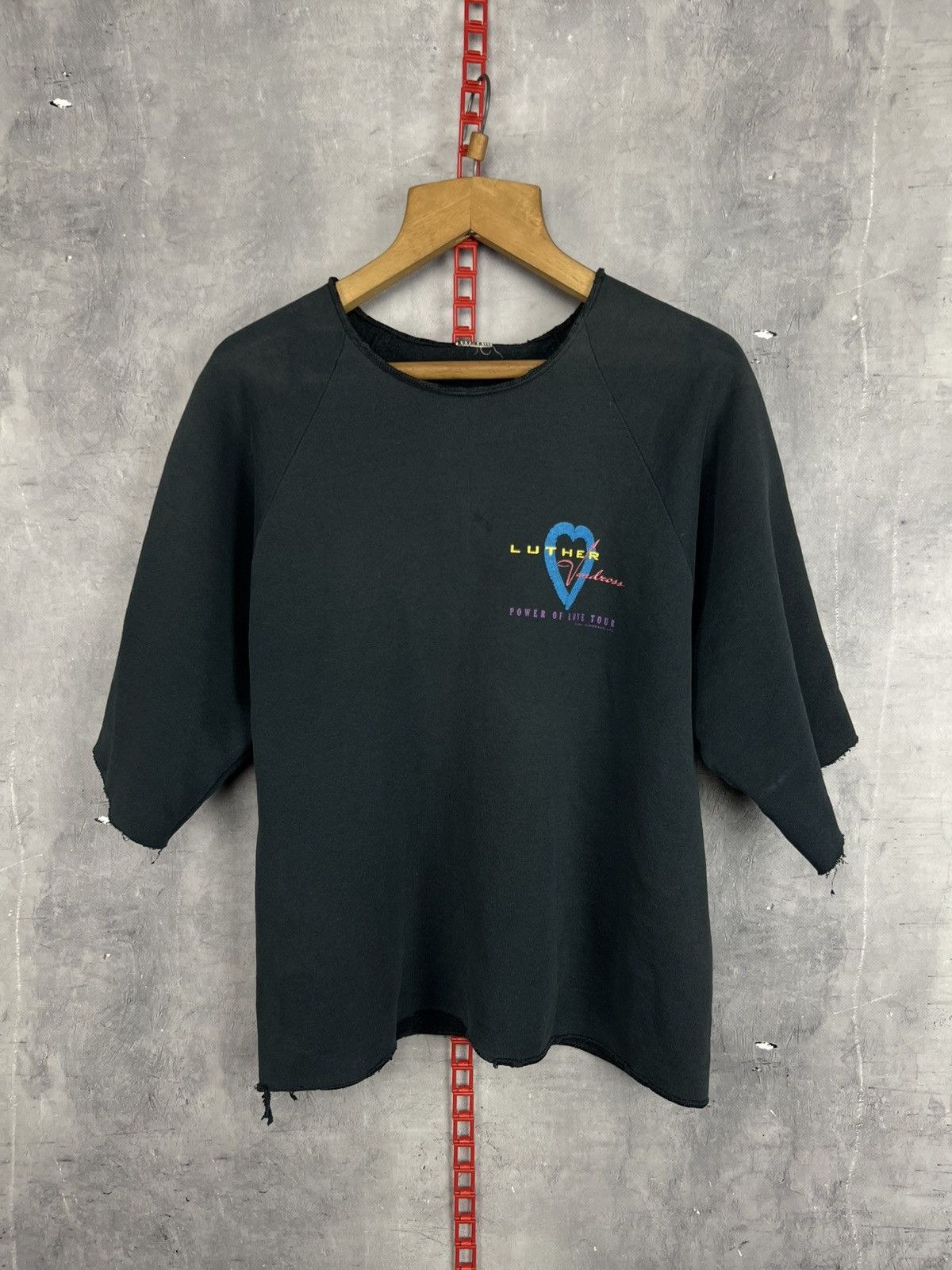 Vintage VINTAGE LUTHER VANDROSS 90S POWER OF LOVE CREW NECK Size US S / EU 44-46 / 1 - 1 Thumbnail