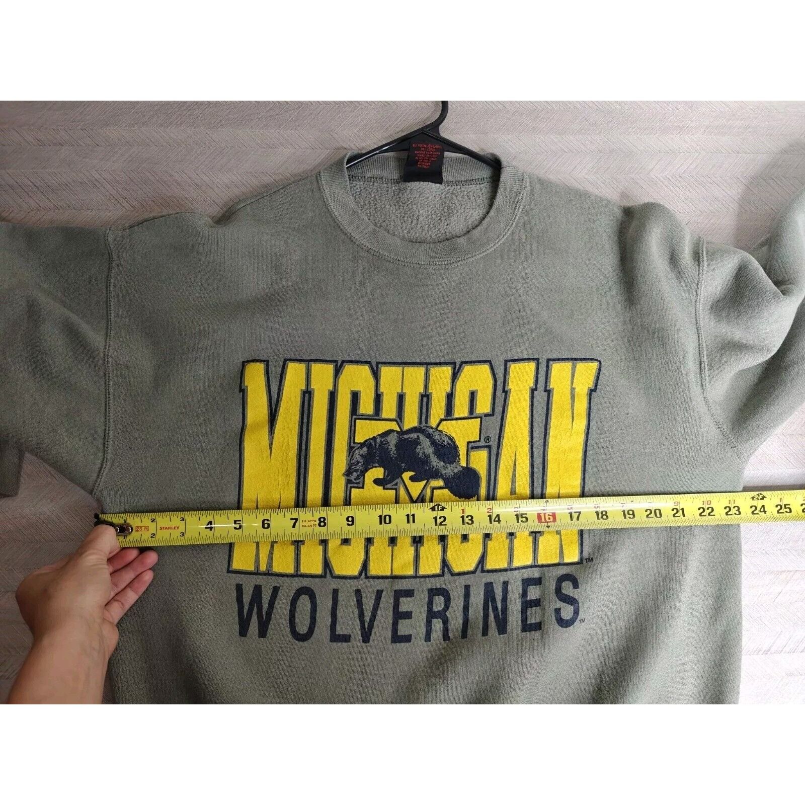 Vintage Michigan Wolverines Vintage Crewneck Graphic Sweatshirt Size Size US L / EU 52-54 / 3 - 6 Thumbnail