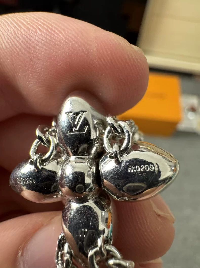 Louis Vuitton Louis Vuitton Floral pendant necklace Size ONE SIZE - 6 Thumbnail