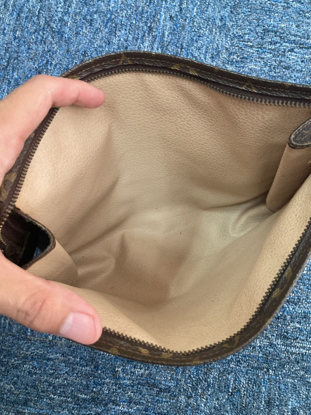 Louis Vuitton Louis Vuitton Toiletry 26 Size ONE SIZE - 3 Thumbnail