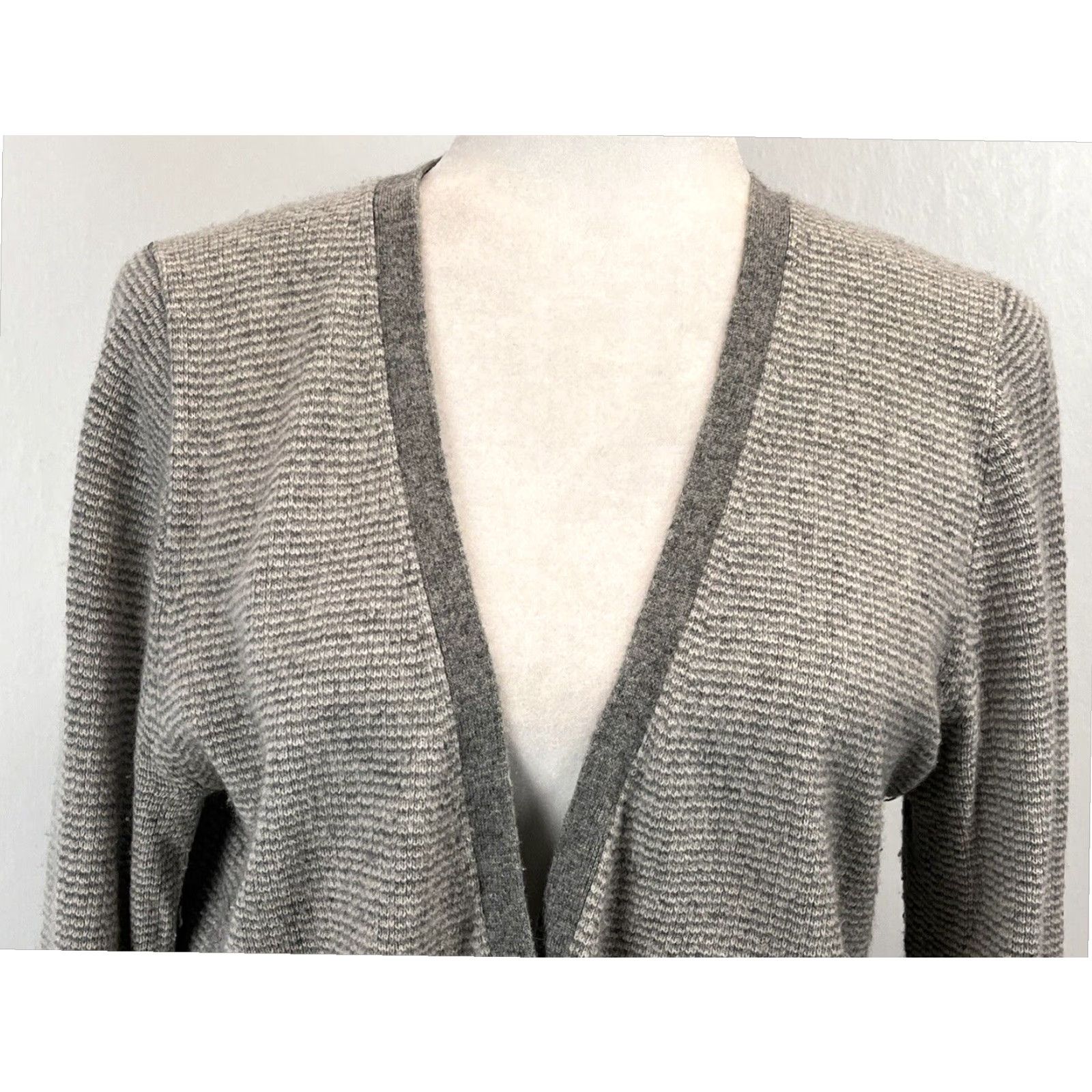 J.Crew J Crew Mens Large Gray Striped Cashmere Blend Cardigan Sweater L XL Size L / US 10 / IT 46 - 5 Thumbnail