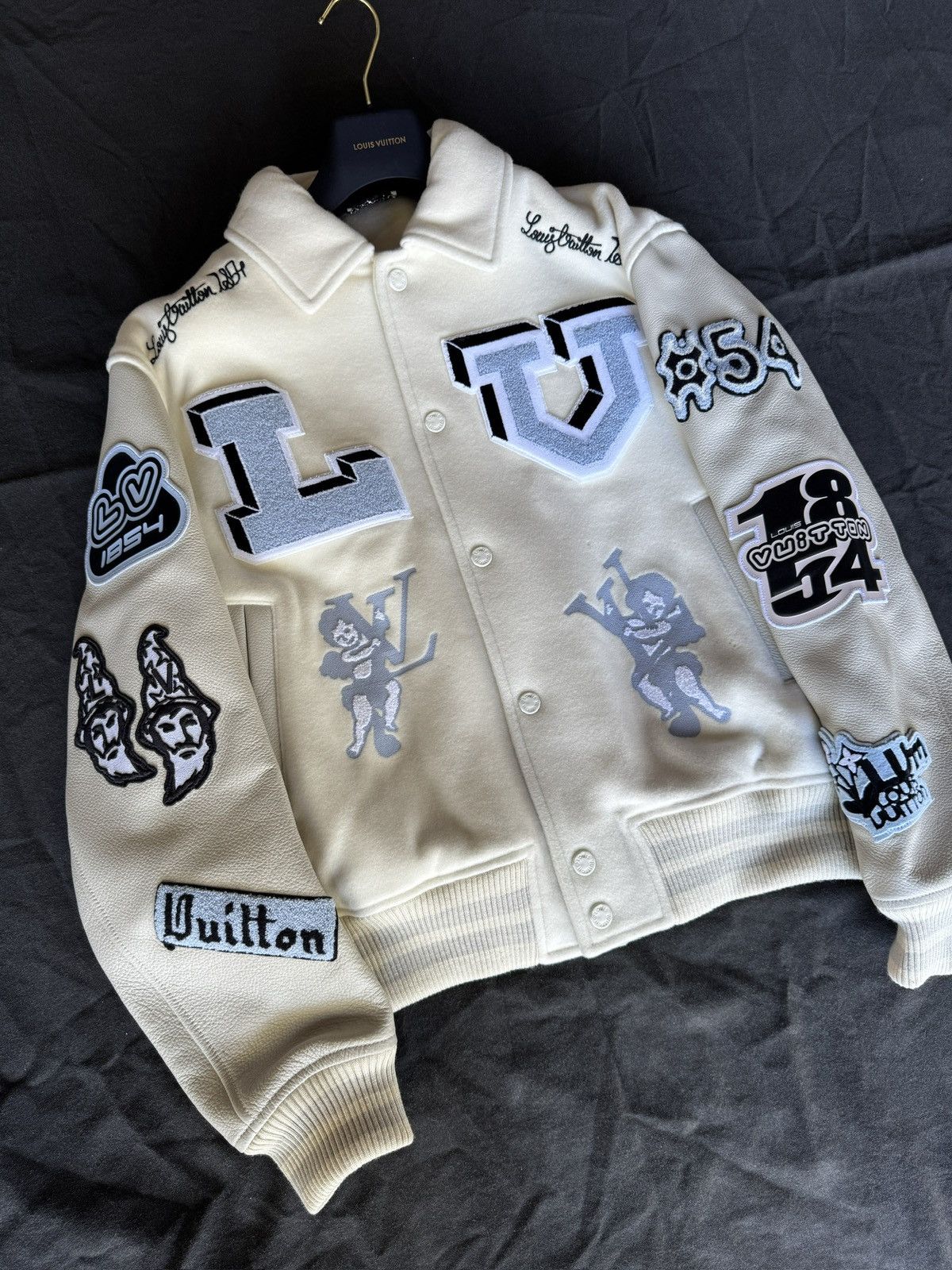 Louis Vuitton 2022 Louis Vuitton LV AS Patches Mix Leather Varsity Blouson Size US L / EU 52-54 / 3 - 3 Thumbnail