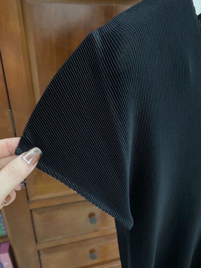 Issey Miyake Issey Miyake Black pleated short-sleeved shirt Size L / US 10 / IT 46 - 5 Thumbnail