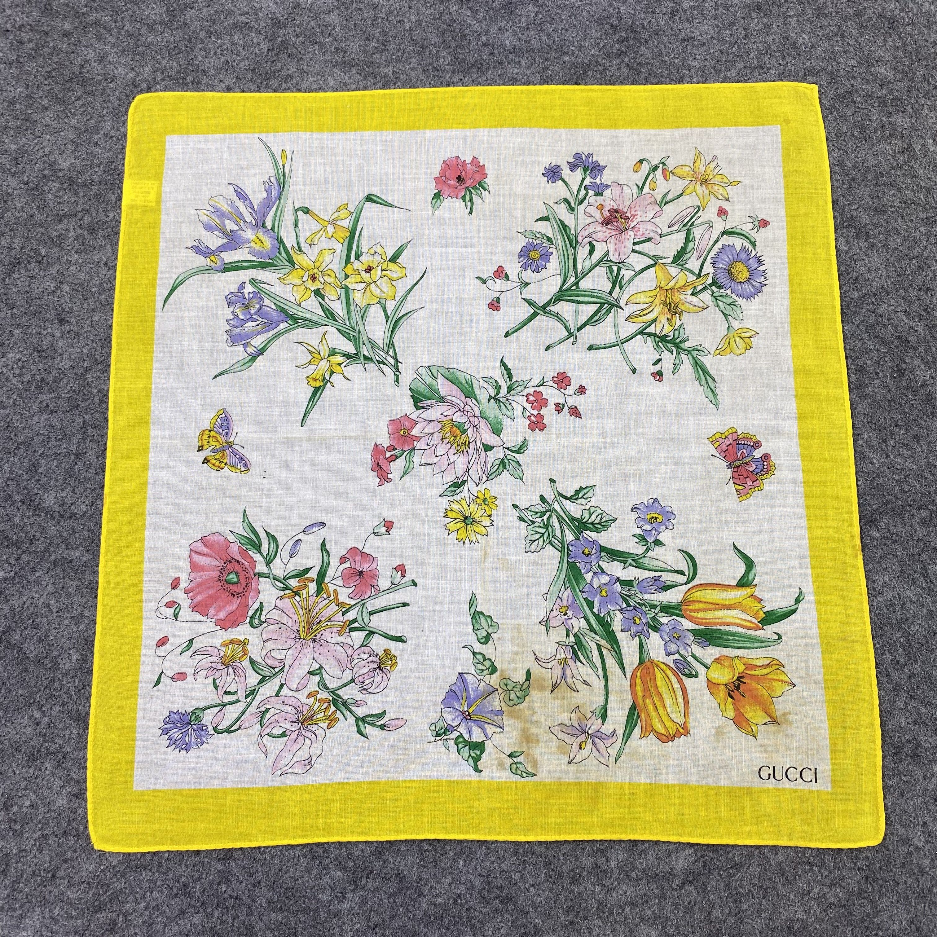 Vintage Gucci Handkerchief Neckerchief Bandana-B2080 Size ONE SIZE - 3 Thumbnail