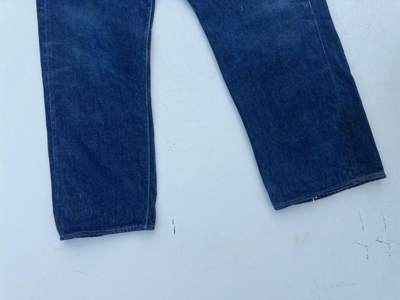 Levi's Vintage Clothing Early 1950s Levi’s 501XX Big E V-Stitch / J-Stamped Button Size US 32 / EU 48 - 3 Thumbnail