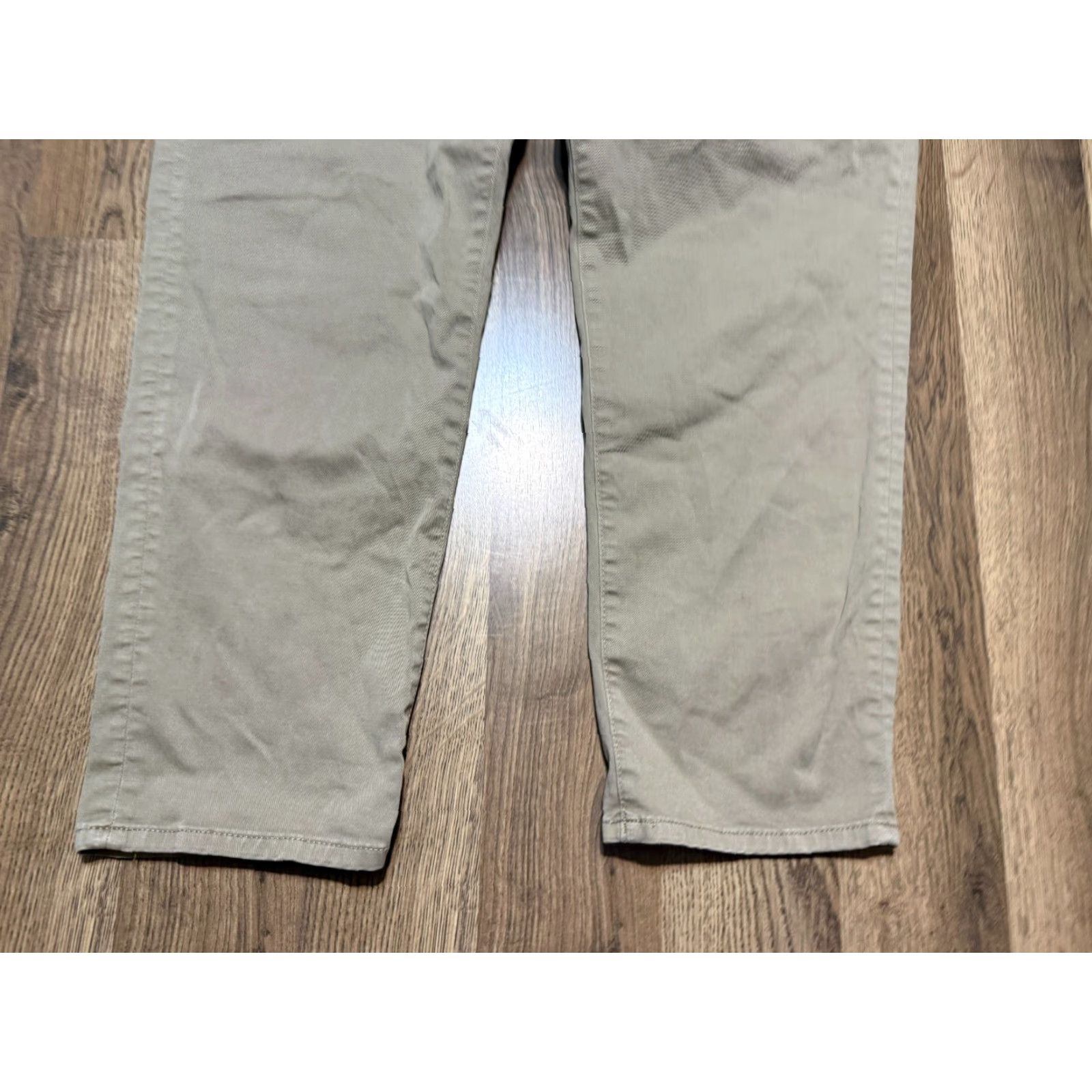 American Eagle Outfitters VINTAGE? No — American Eagle Outfitters Pants Men Size 38 Brown Straight Leg Khaki Pants High Rise Size US 38 / EU 54 - 3 Thumbnail