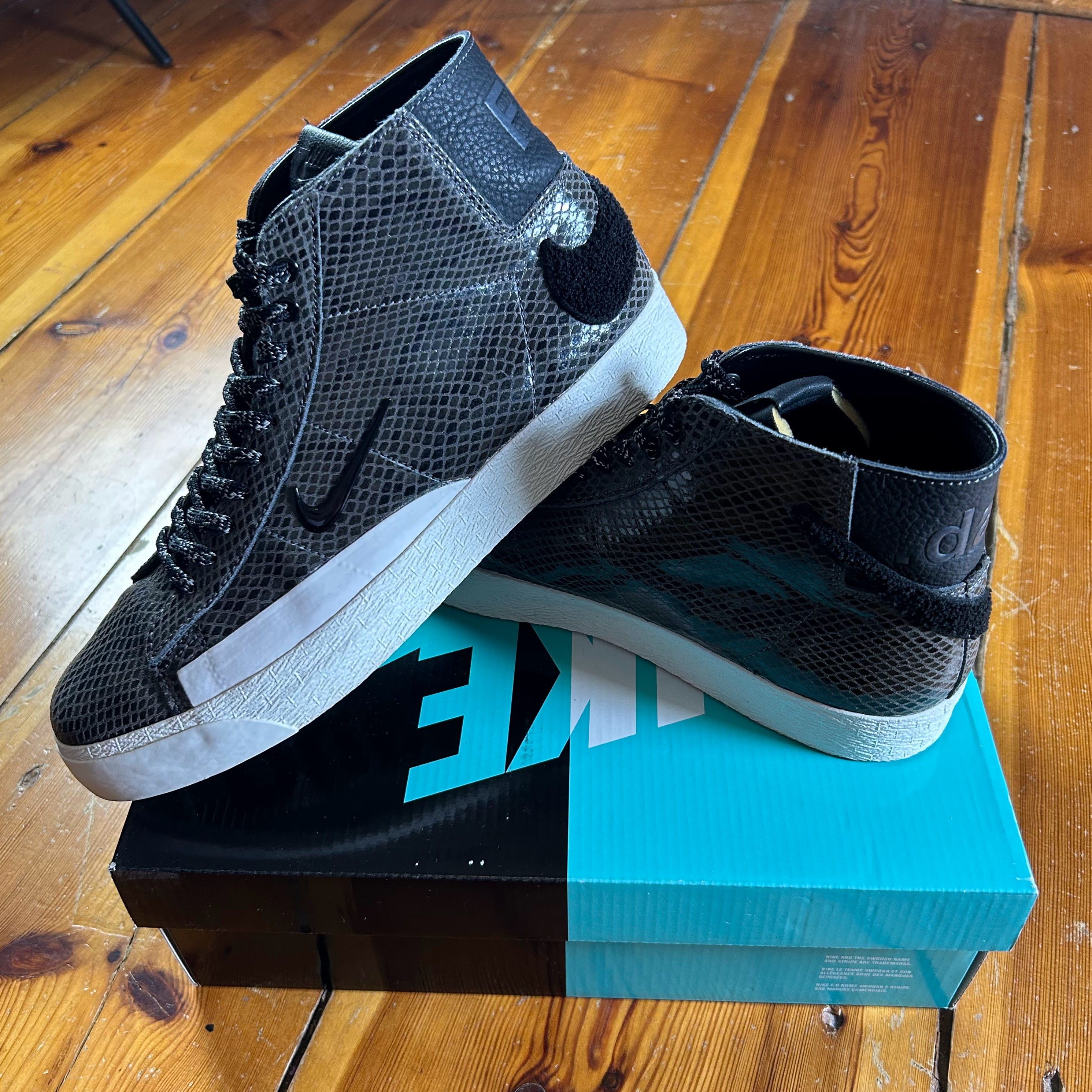 Nike × Soulland Soulland Blazer mid f&f Size US 11 / EU 44 - 2 Thumbnail