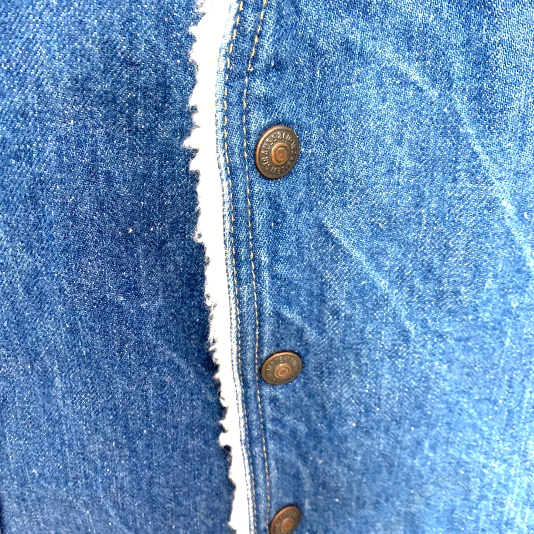 Levi's VINTAGE Levi's Denim Jean Sherpa Vest Large Orange Tab Western Rockabilly Shirt/Coat Mens Size US 33 - 4 Thumbnail