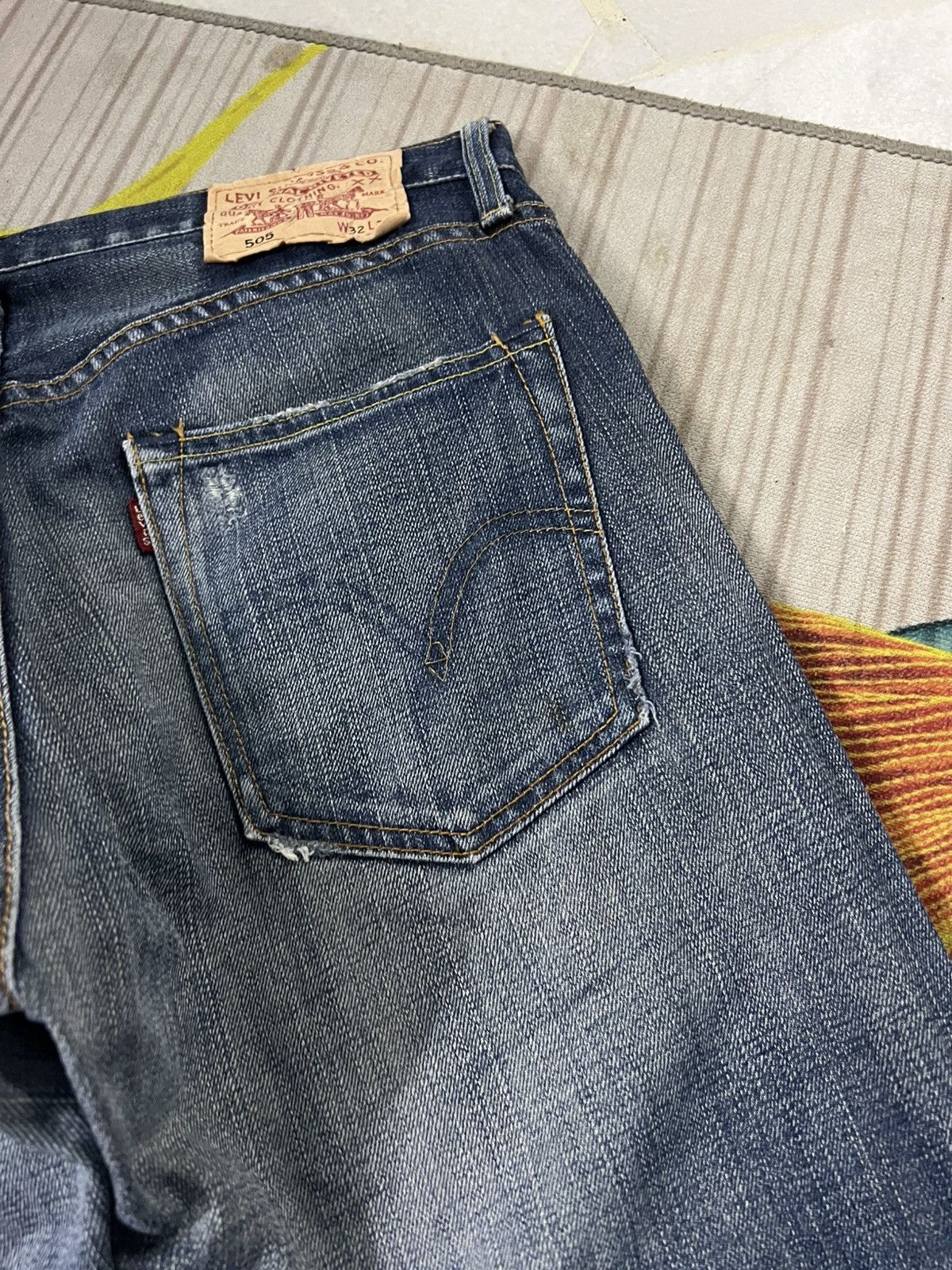 Levi's VINTAGE LEVIS 505 DISTRESSED JEANS Size US 32 / EU 48 - 22 Thumbnail