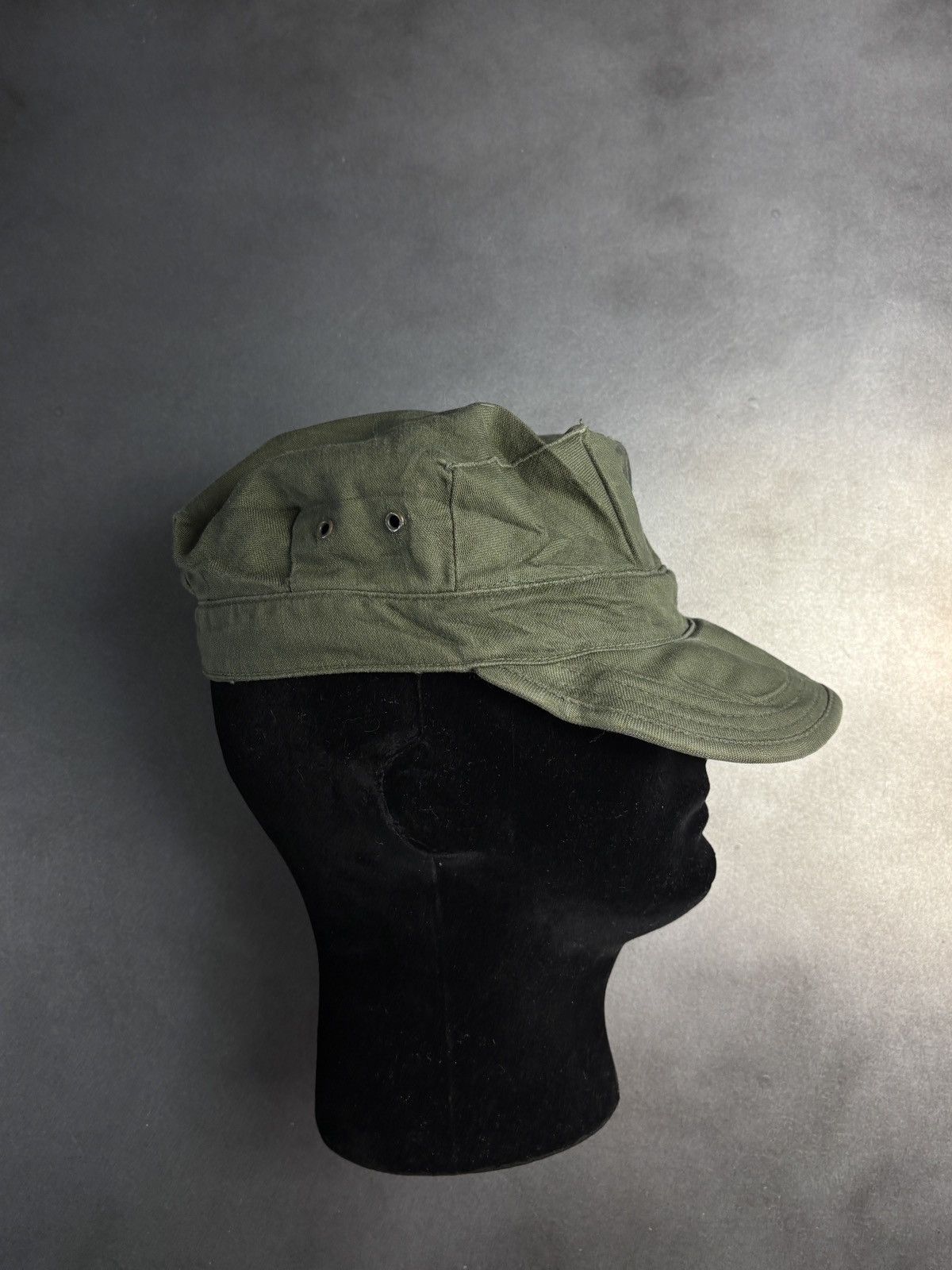 Vintage Vintage US Marine Corps Utility Hat Vietnam Drab Field EGA Size ONE SIZE - 1 Thumbnail