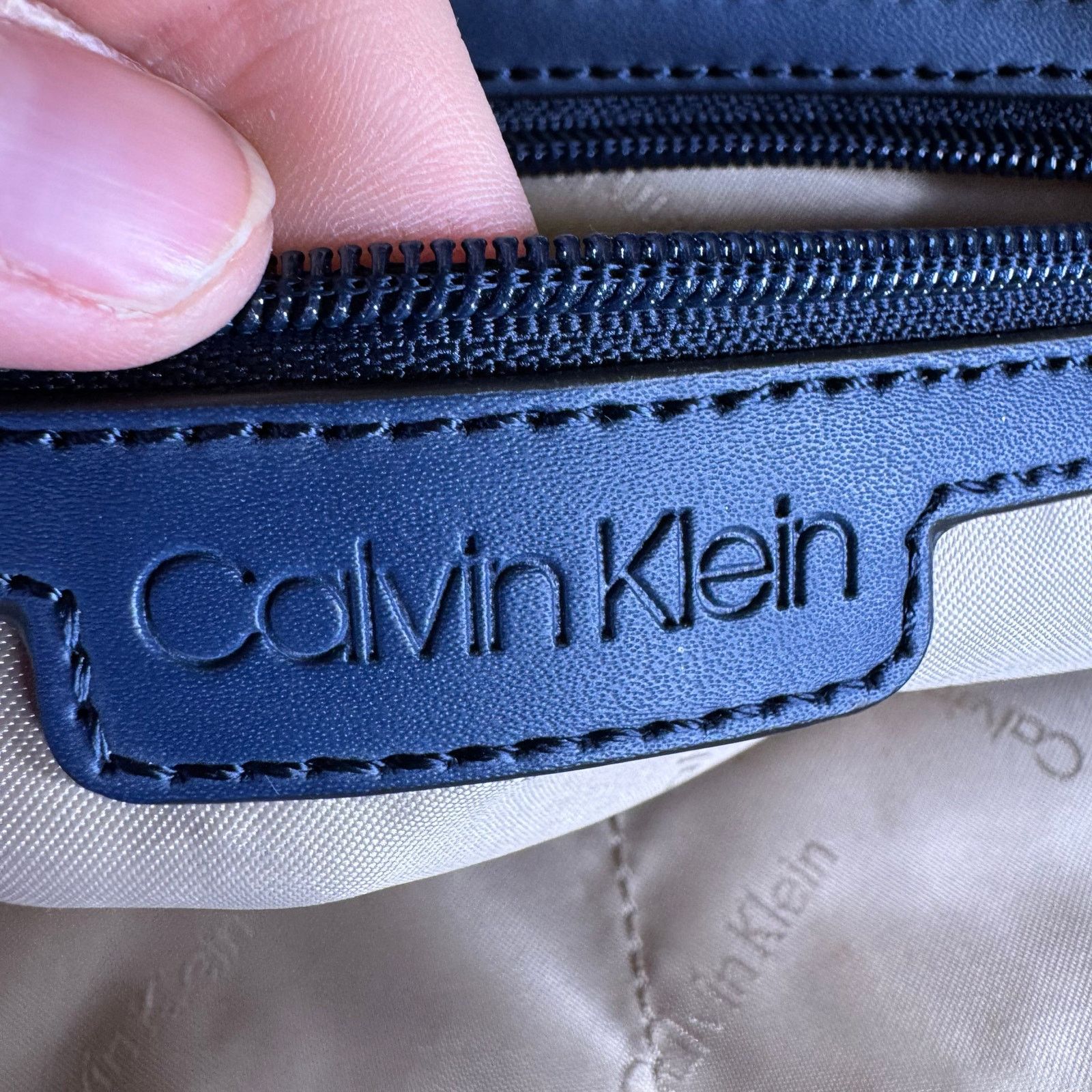Calvin Klein Calvin Klein Belfast Nylon Organizational Buckle Tote Navy Size ONE SIZE - 10 Thumbnail