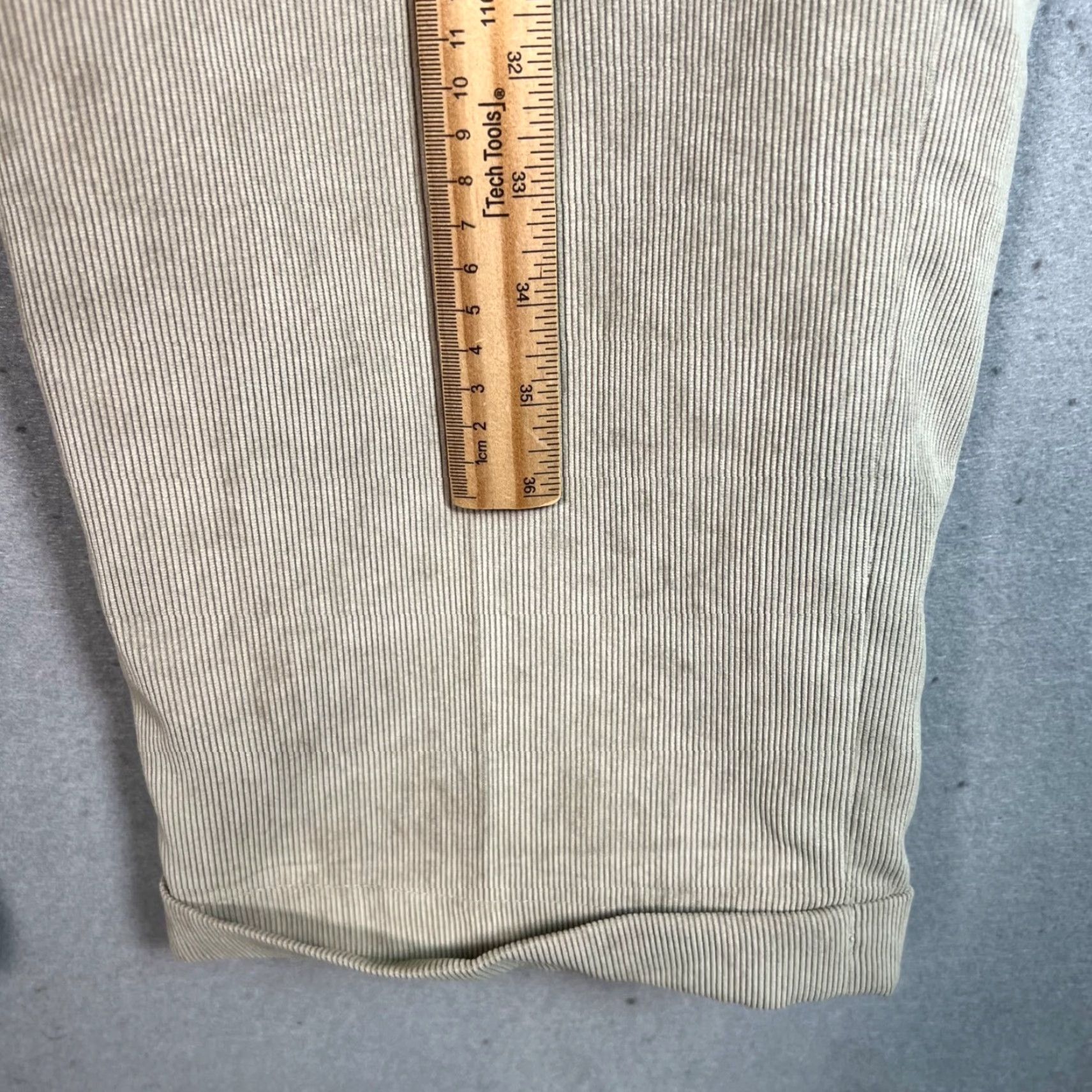 Vintage Villini Beige Pleated Trousers Mens Size 34 x 30 Polyester Blend Dress Pants Size US 34 / EU 50 - 7 Thumbnail