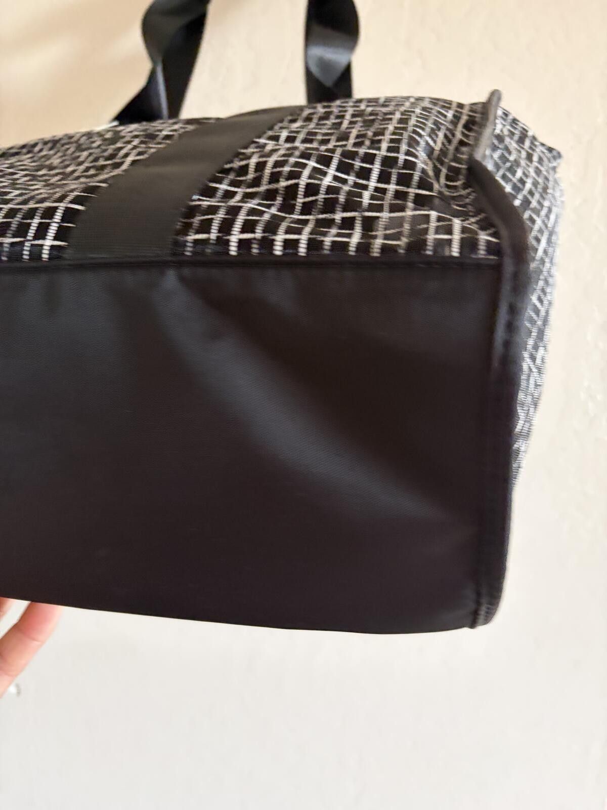 Wildfox Wild fox Woven checkered tote Size ONE SIZE - 11 Thumbnail