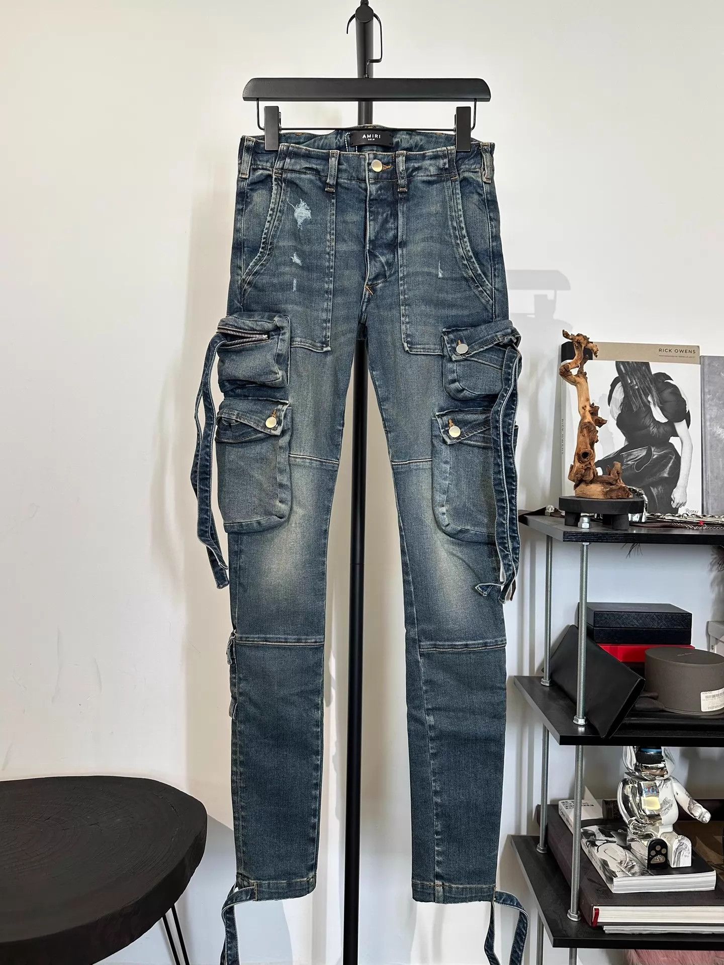 Amiri Amiri Multi-Pocket Strap Workwear Jeans W29 Size US 29 - 1 Thumbnail