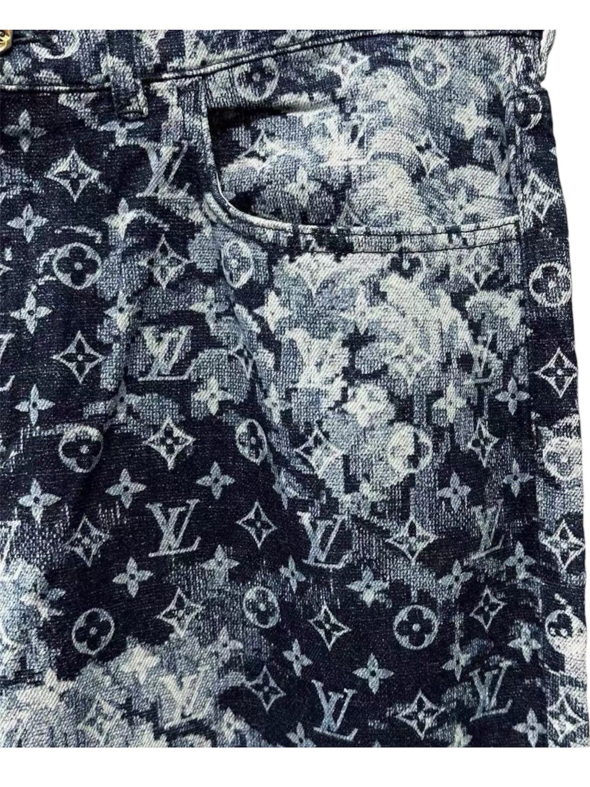 Louis Vuitton Louis Vuitton 33 Tapestry Blue Monogram Denim Jeans Size US 33 - 4 Thumbnail